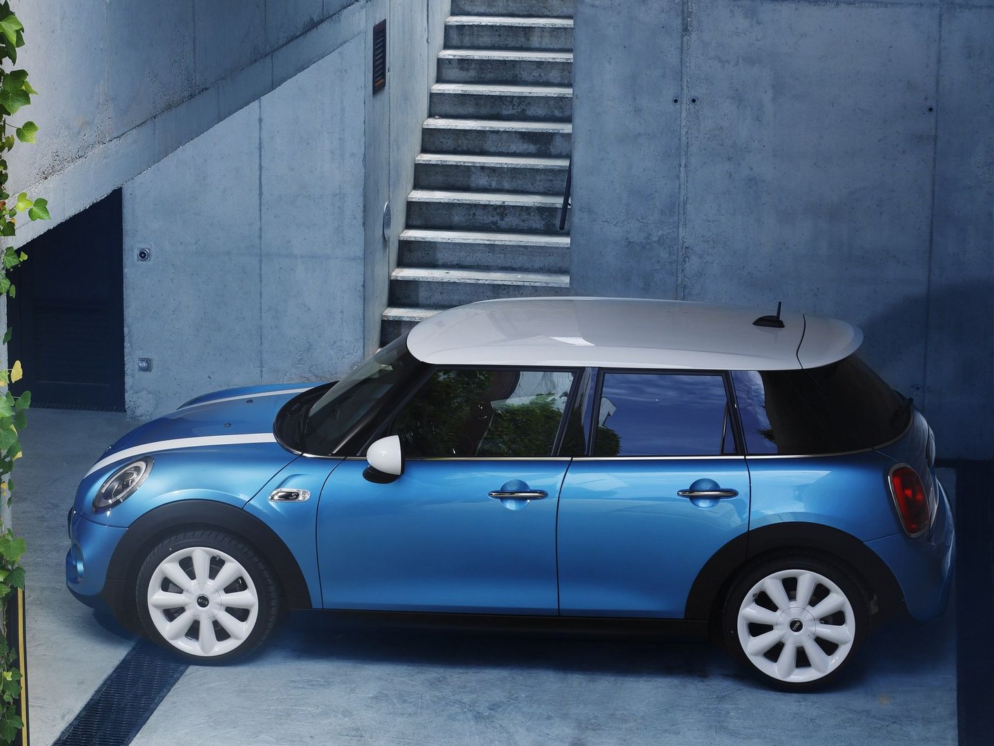 mini_Cooper_3_generation__Mini_5-doors__20.jpg