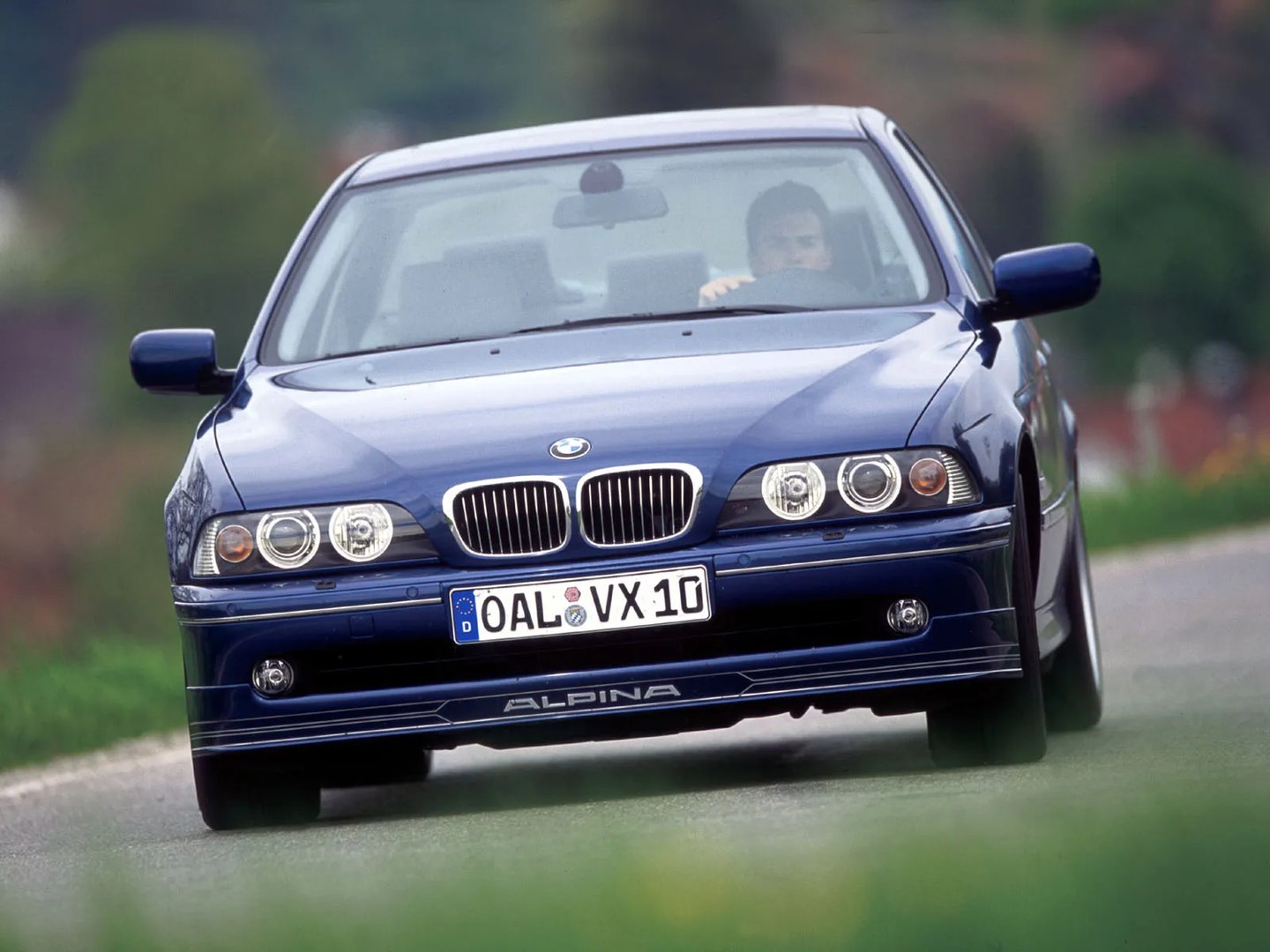 Alpina_B10_3_generation__Sedan__1.jpg