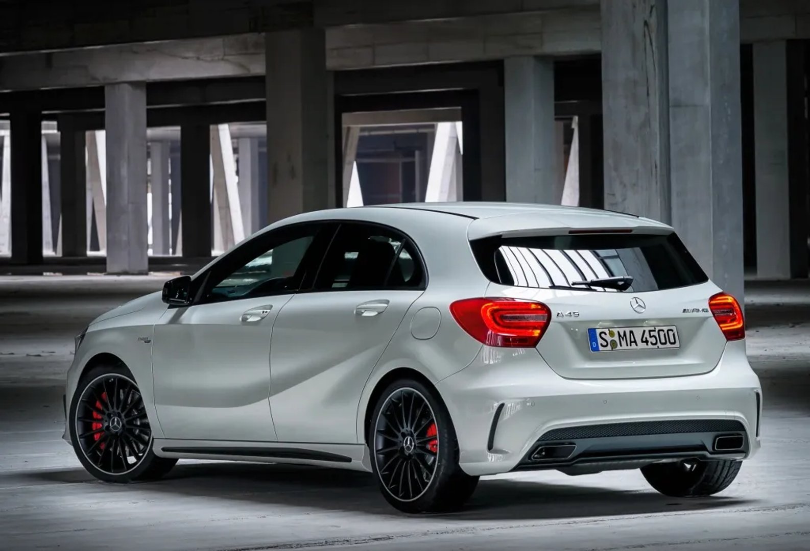 Mercedes_A-Class_AMG_1_generation__Hatchback_5-door__11.jpg