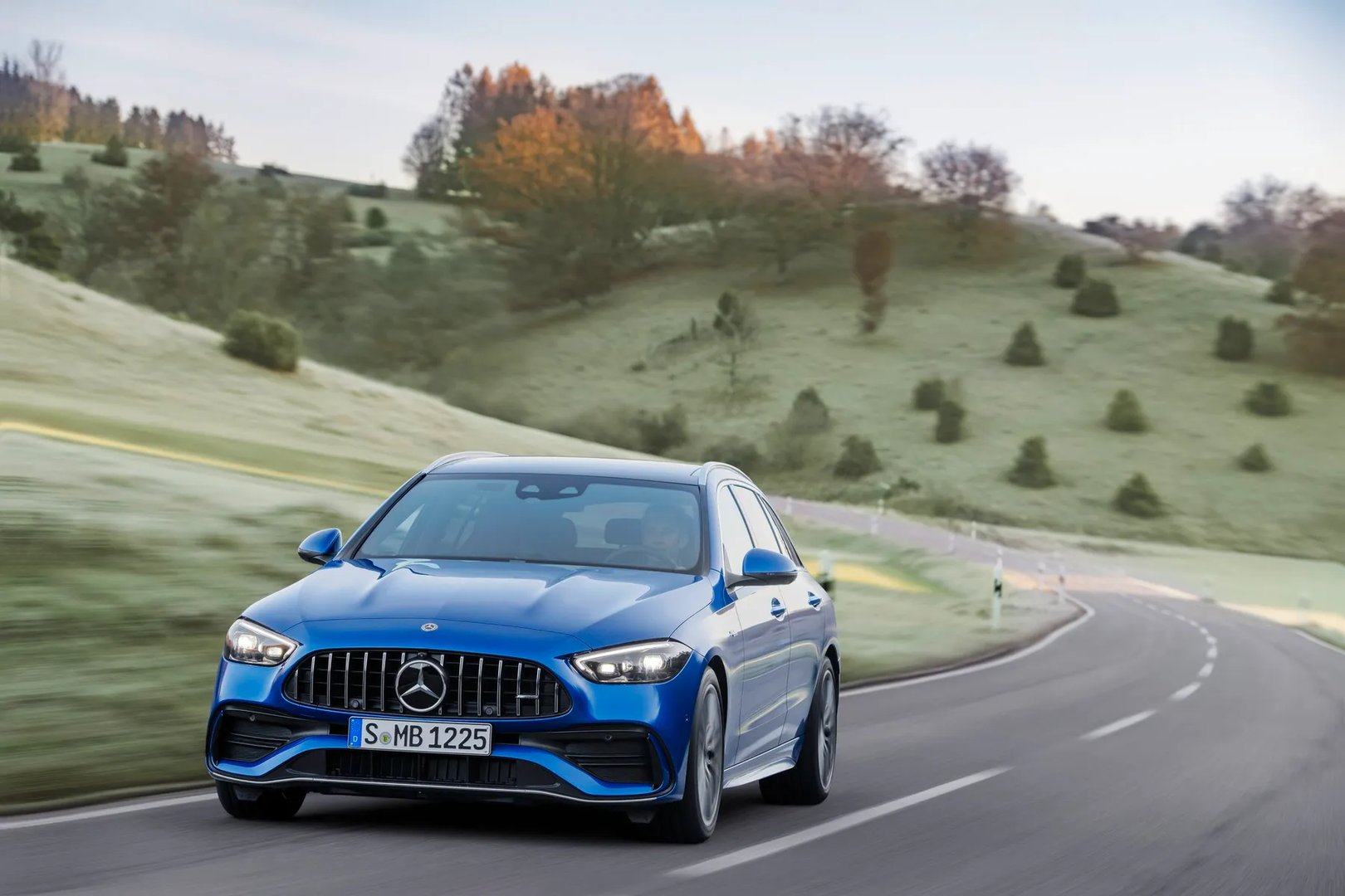 Mercedes_C-Class_AMG_5_generation__Estate_5-door__9.jpg
