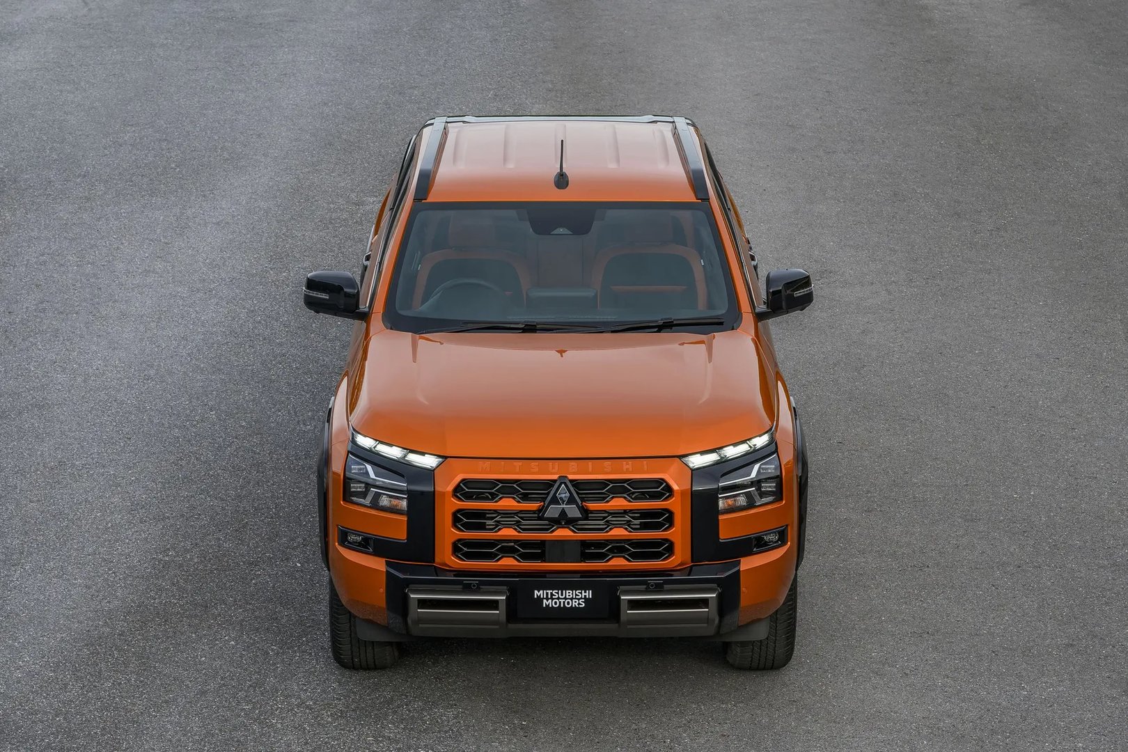 Mitsubishi_Triton_6_generation__Pickup_double-cab__12.jpg