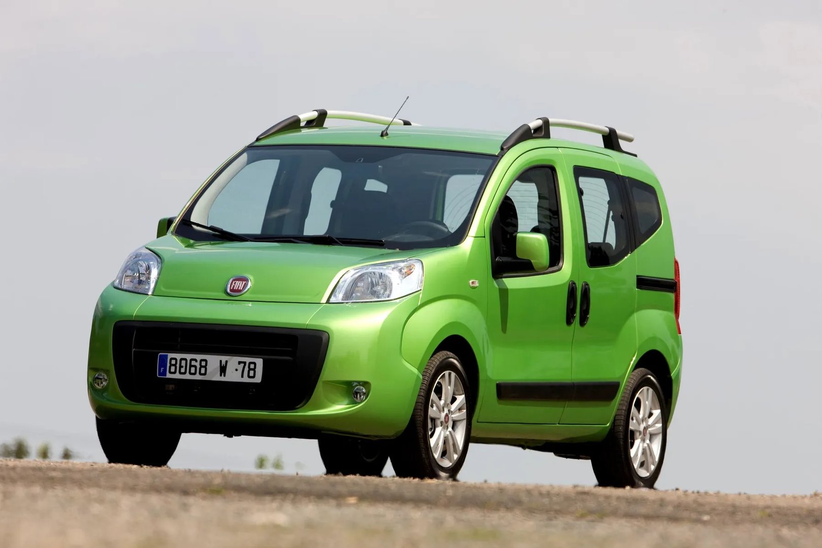 Fiat_Qubo_1_generation__Compact_Van__13.jpg