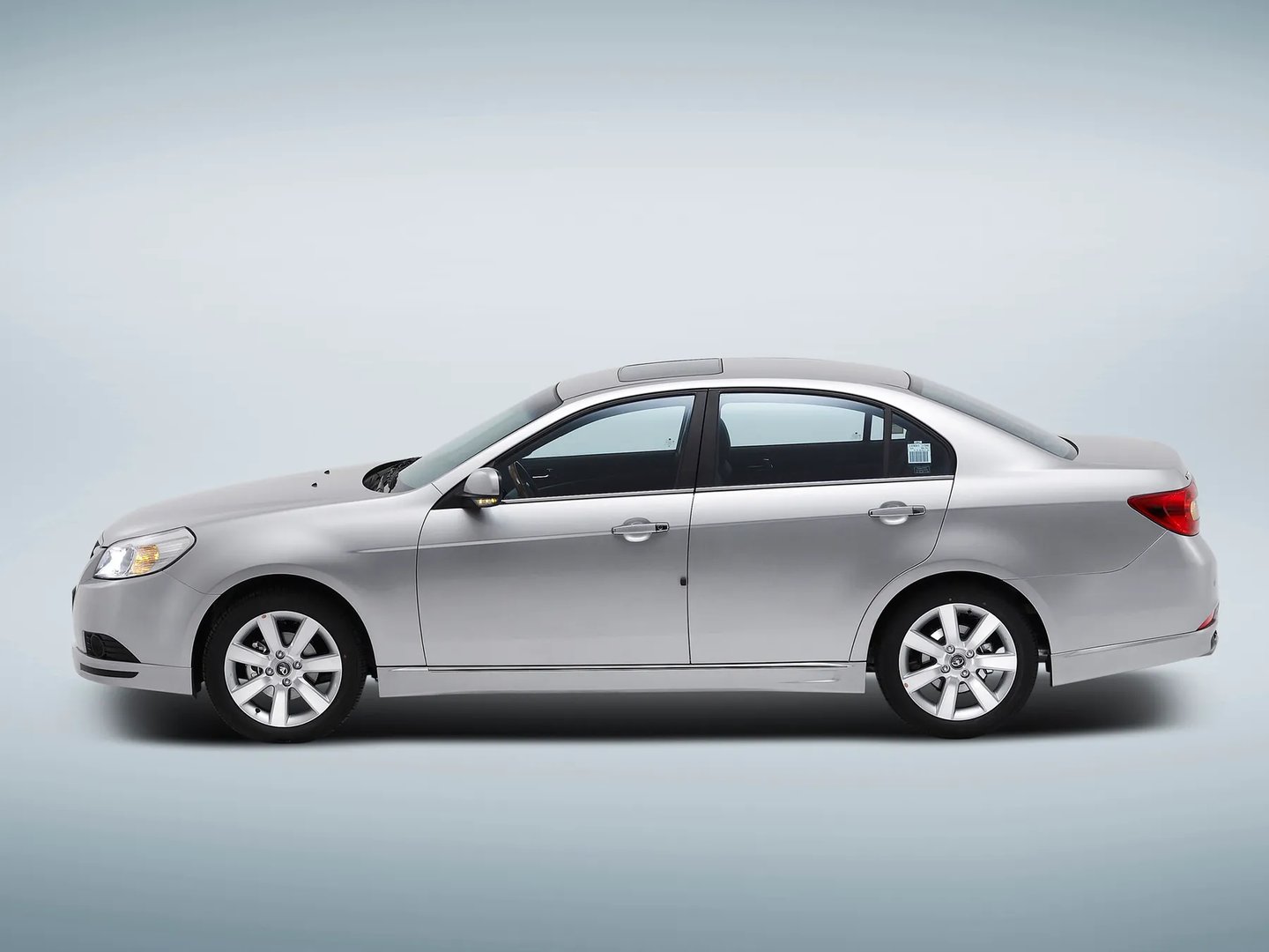 Daewoo_Tosca_1_generation__Sedan__4.jpg