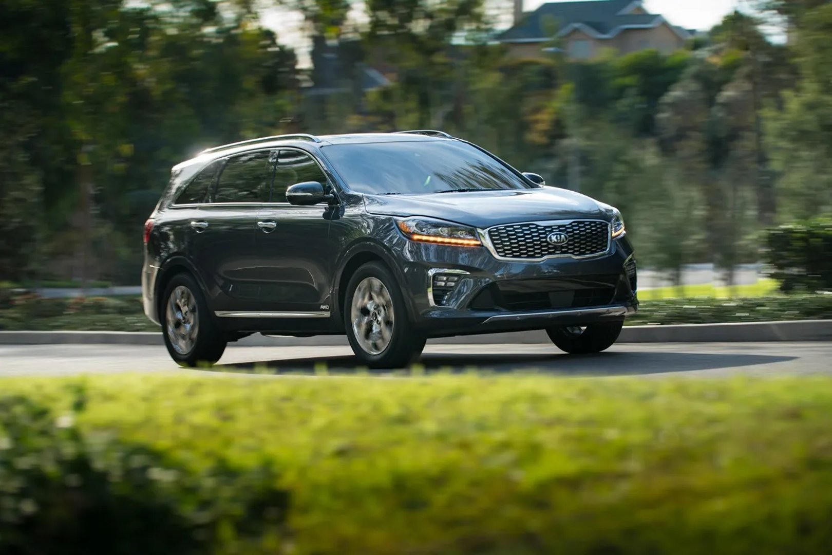 Kia_Sorento_3_generation_restyling__SUV_5-doors__2.jpg