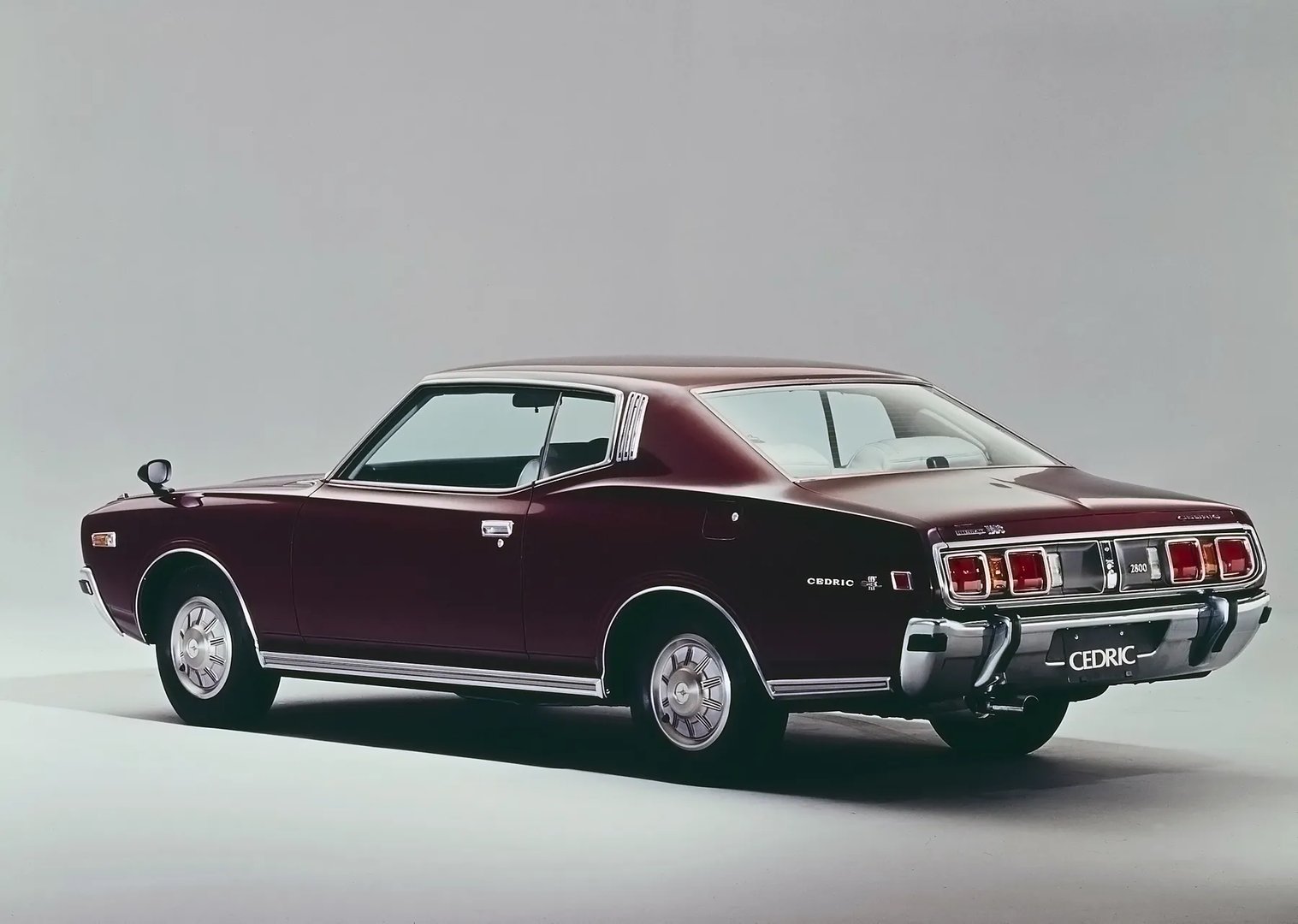 Nissan_Cedric_4_generation__Coupe_Hardtop__2.jpg