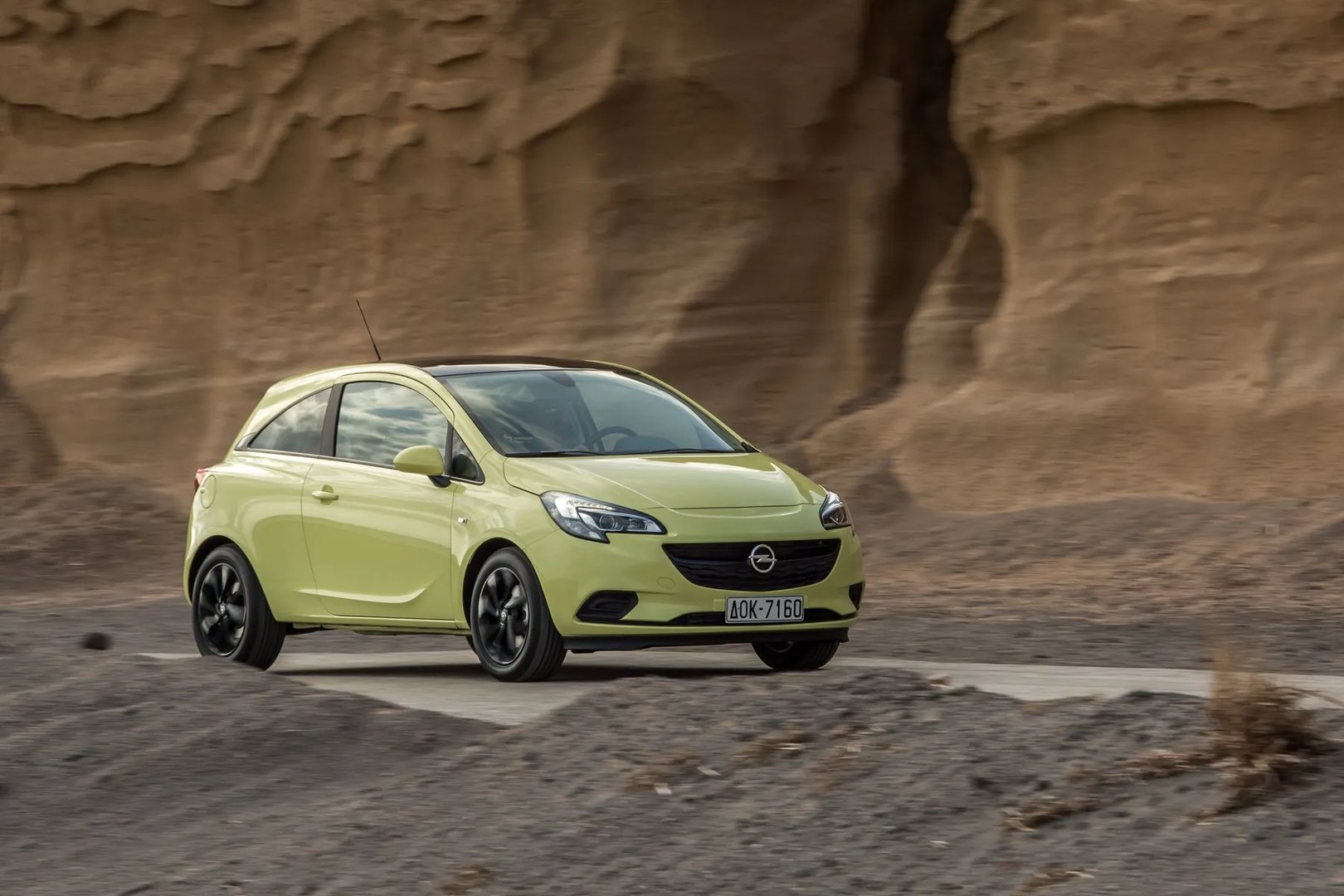 Opel_Corsa_5_generation__Mini_3-doors__13.jpg