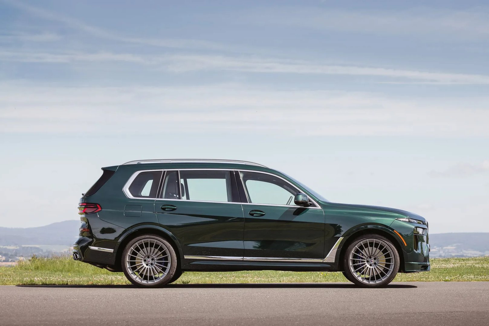Alpina_XB7_1_generation_restyling__SUV_5-doors__3.jpg