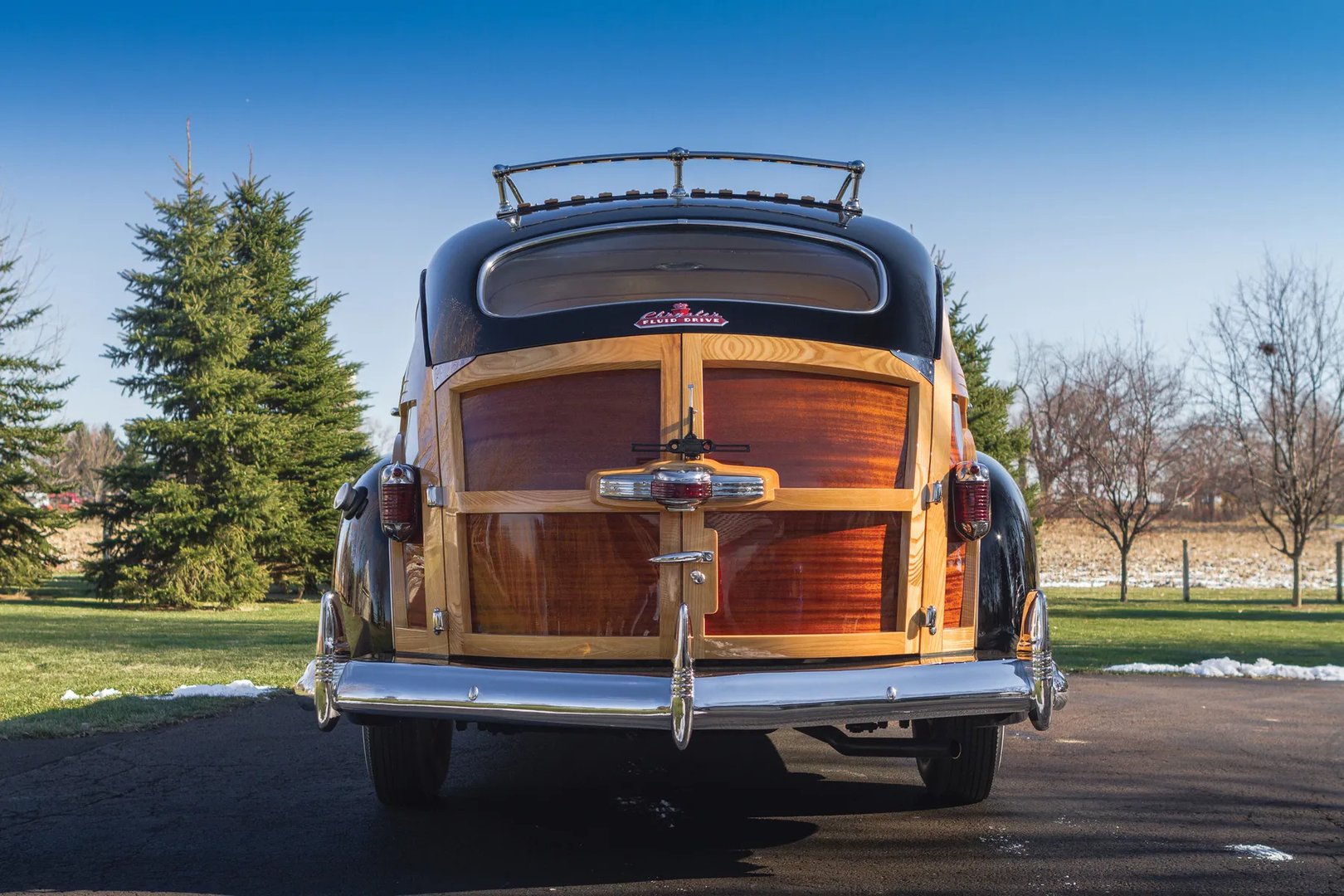 Chrysler_Windsor_1_generation__Estate_5-door__9.jpg