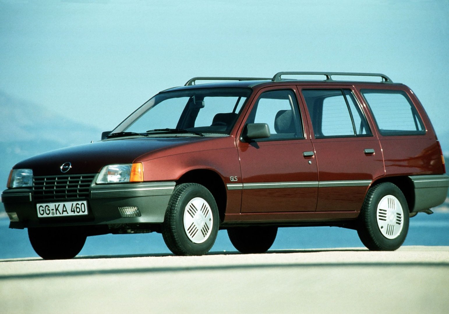 vauxhall_Astra_2_generation__Estate_5-door__5.jpg