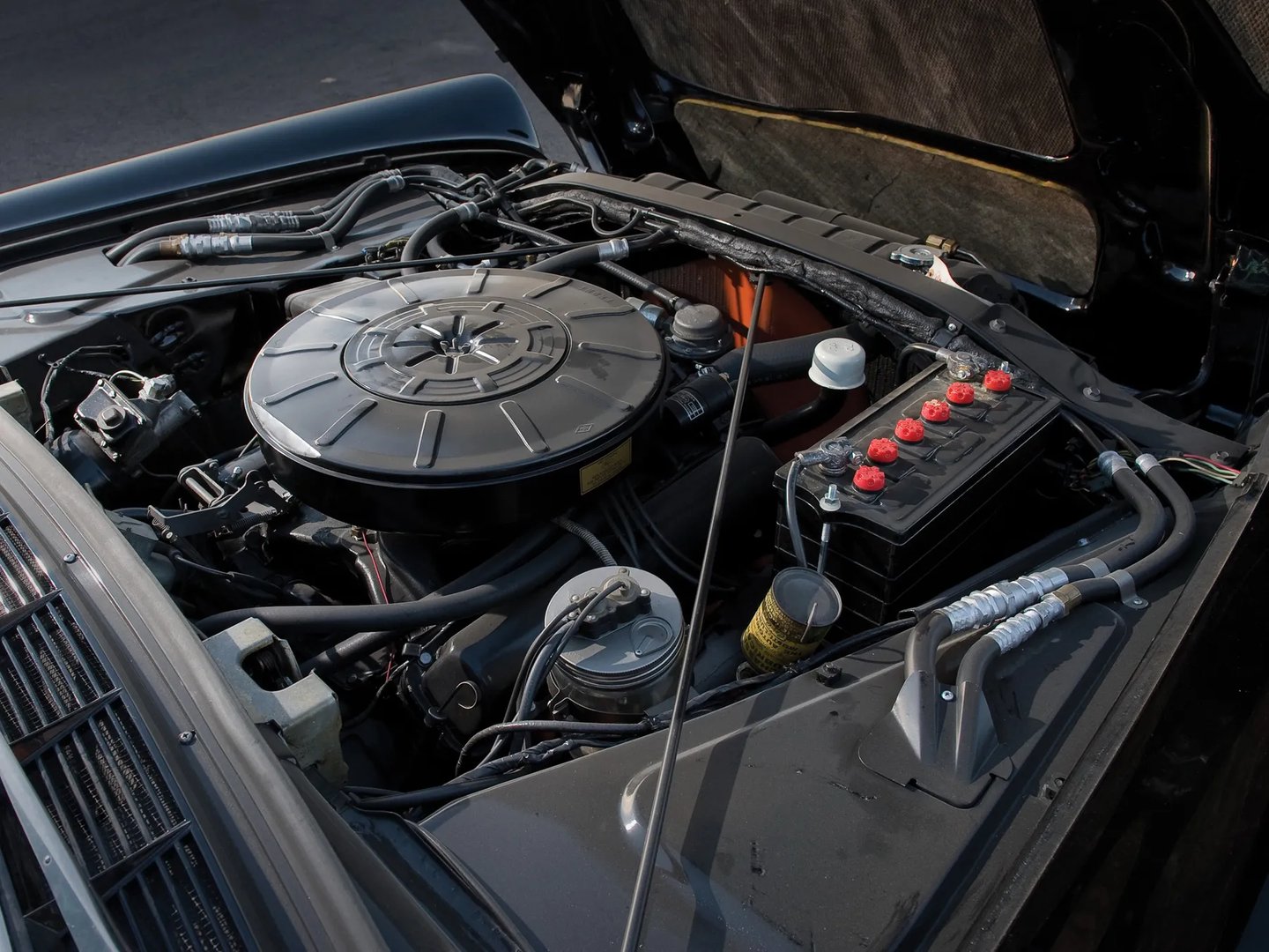Lincoln_Continental_3_generation__Sedan__1.jpg