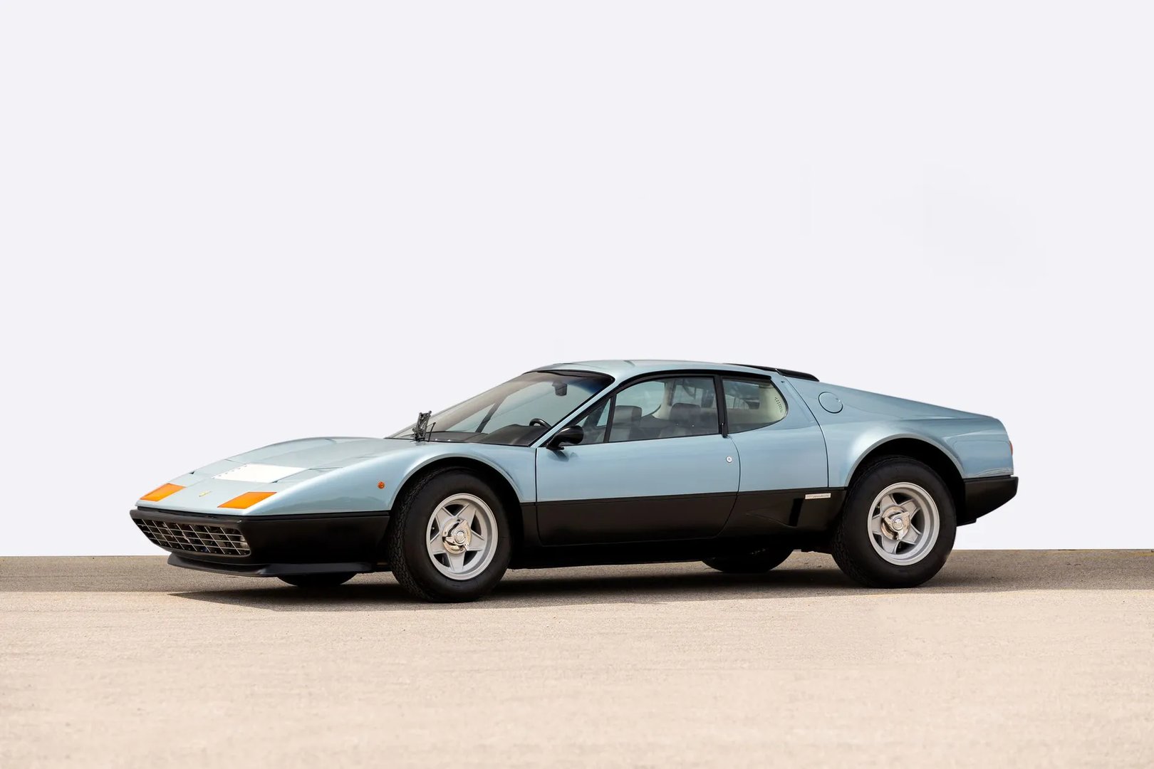 Ferrari_512_BB_1_generation__Coupe__6.jpg