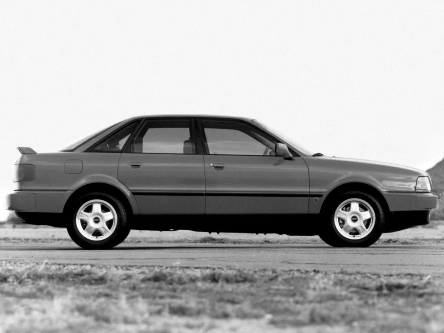 Audi_90_3_generation__Sedan__2.jpg