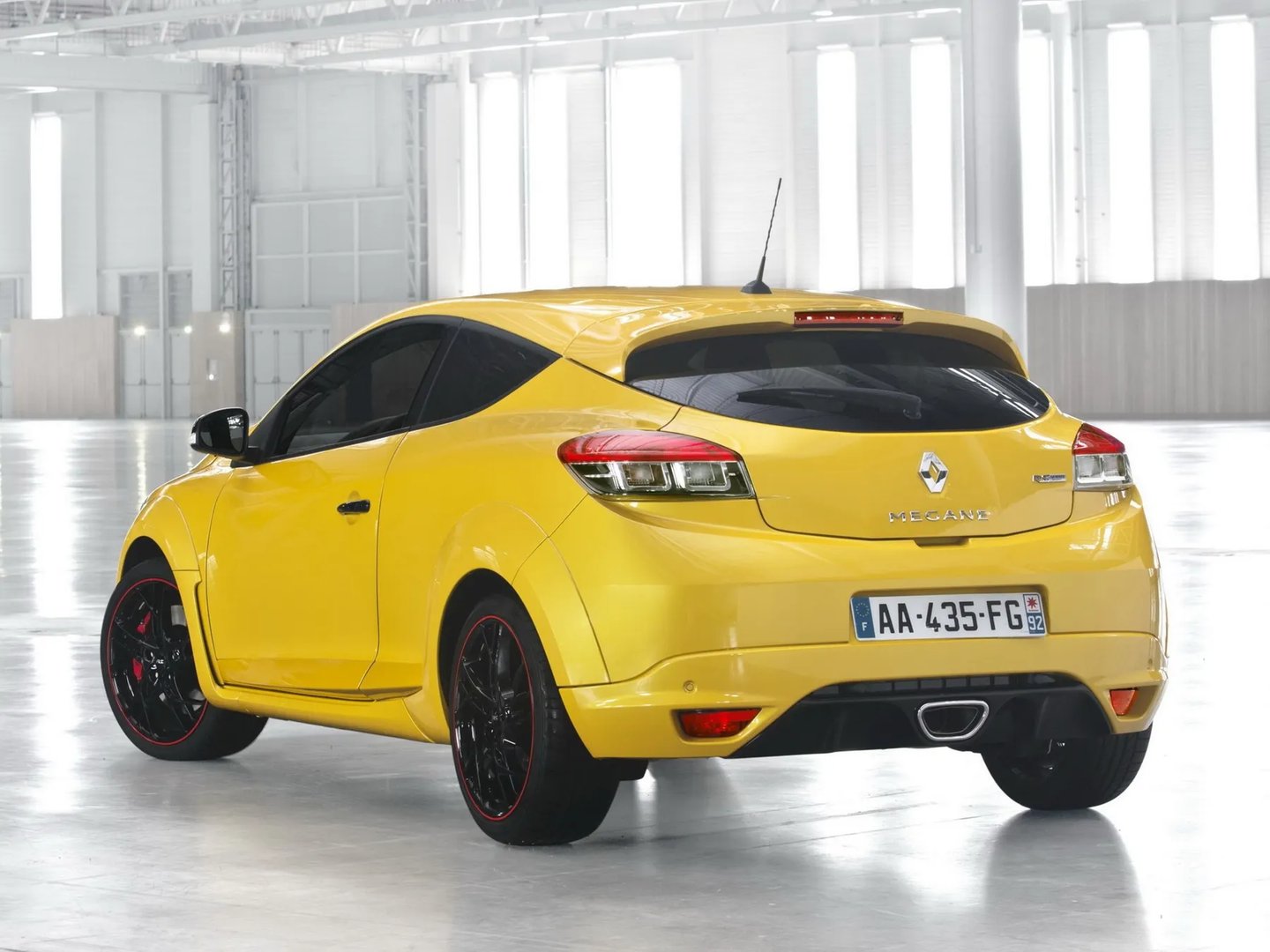 Renault_Megane_RS_3_generation_restyling__Hatchback_3-door__3.jpg