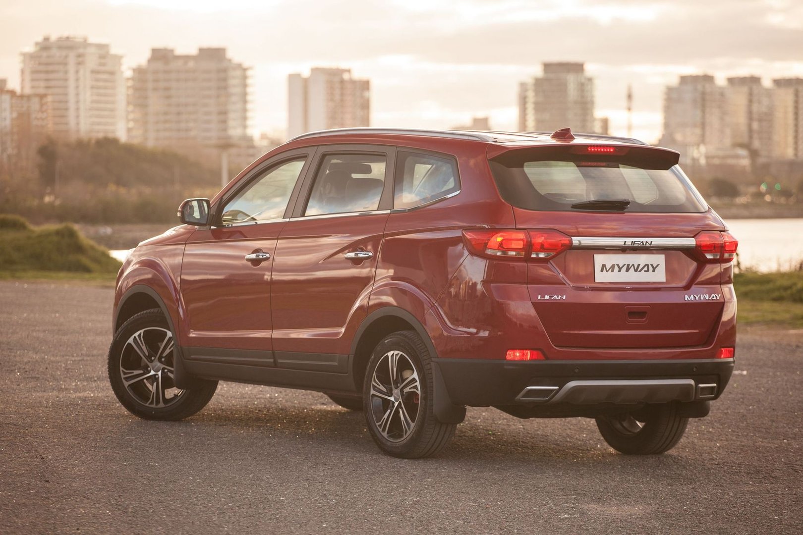 lifan_Myway_1_generation__SUV_5-doors__22.jpg