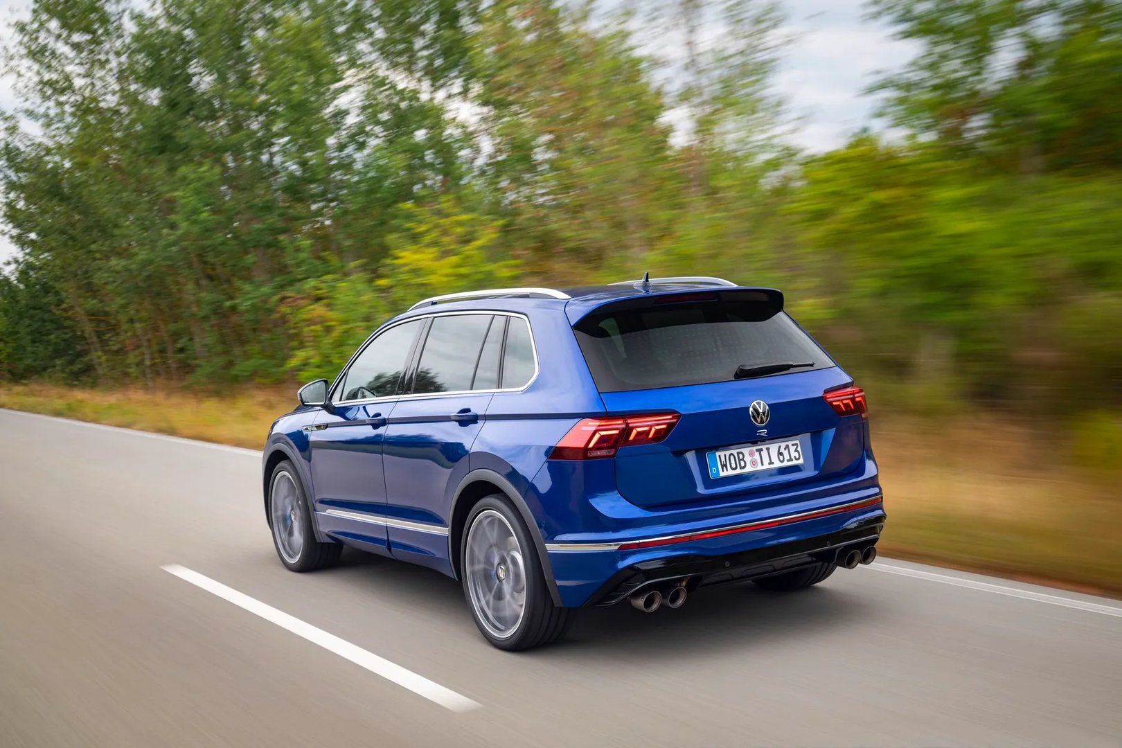 Volkswagen_Tiguan_R_2_generation_restyling__SUV_5-doors__9.jpg