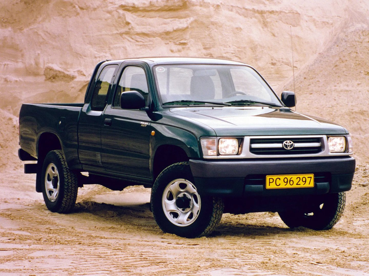 RZN147, RZN167, RZN147, RZN152, RZN169, RZN174, LN165, LN165H, LN170H, LN167, LN172, LN172H  Pickup 1.5-cab