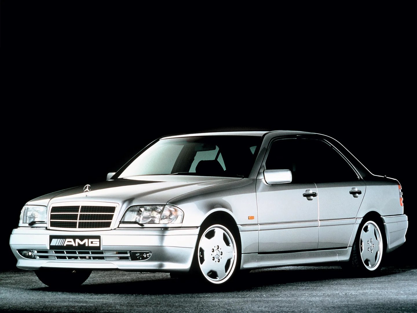 Mercedes_C-Class_AMG_1_generation__Sedan__4.jpg
