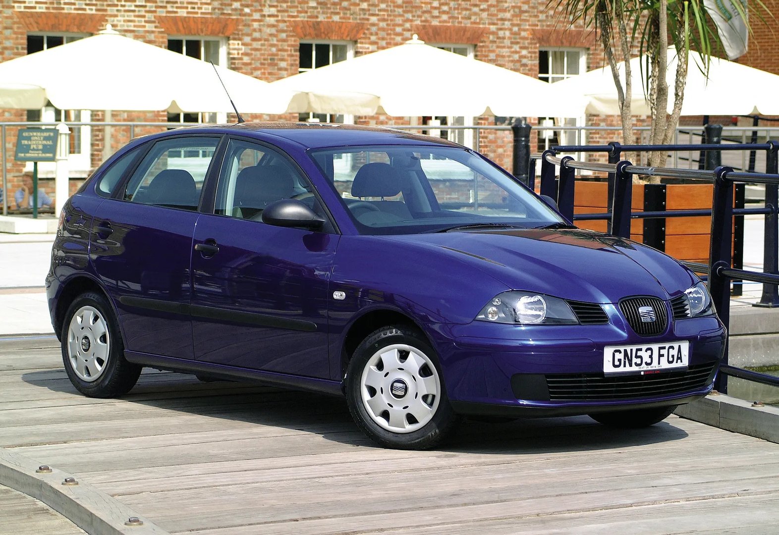 SEAT_Ibiza_3_generation__Mini_5-doors__5.jpg