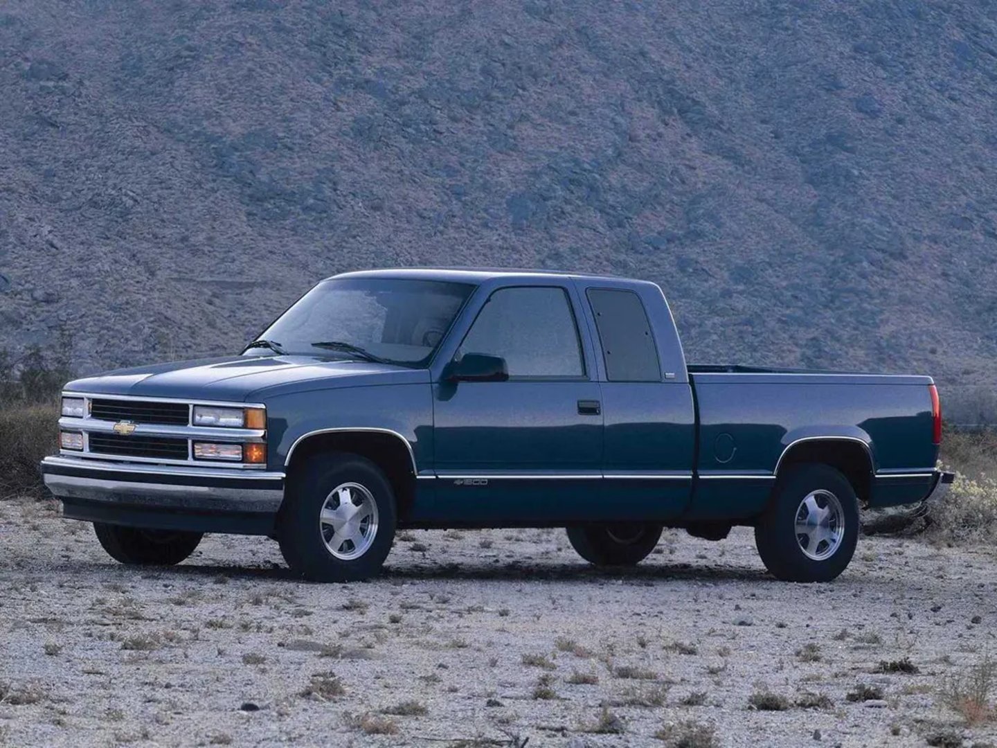 Chevrolet_C_K_4_generation__Pickup_1.5-cab__6.jpg