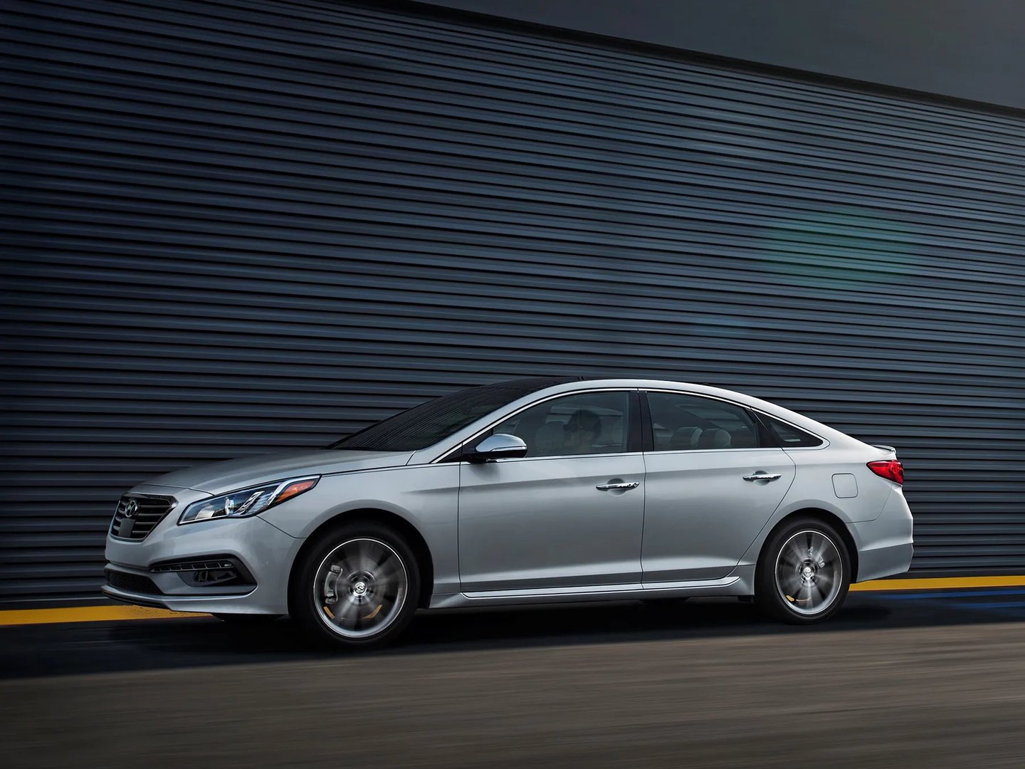 Hyundai_Sonata_7_generation__Sedan__12.jpg