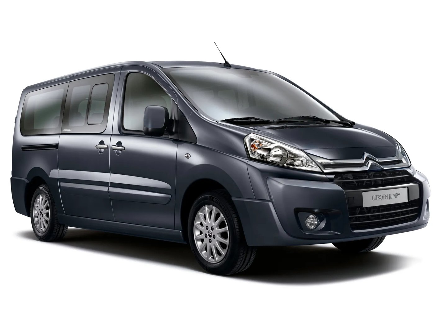 2 generation, restyling 