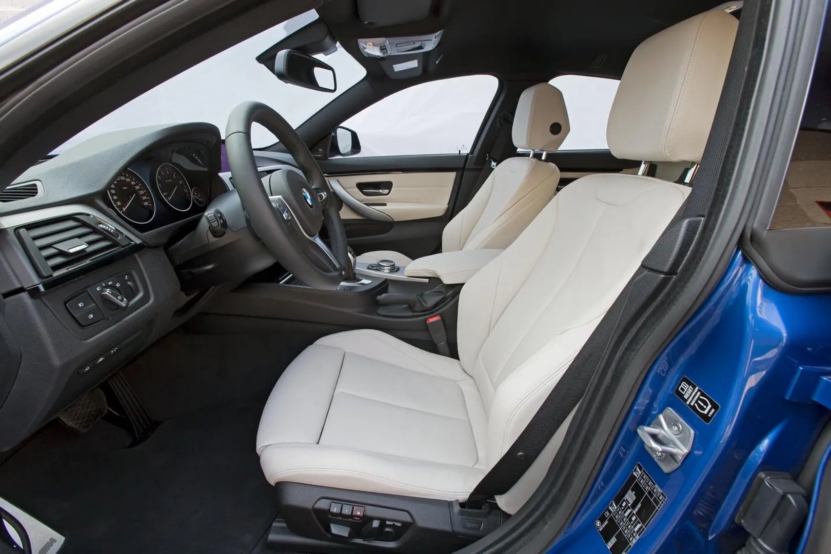 BMW_4_series_1_generation__Liftback__8.jpg