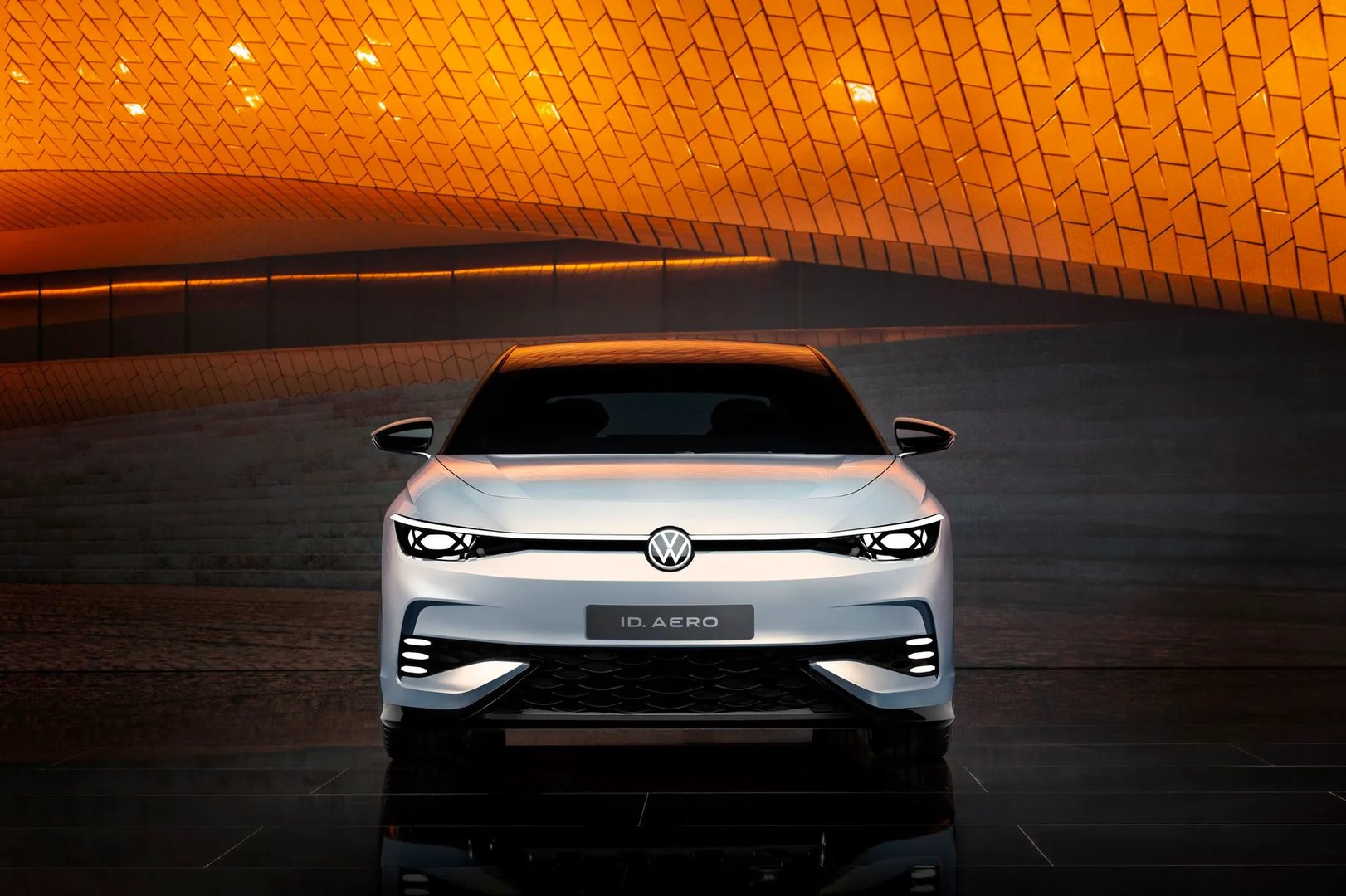 Volkswagen_ID._Aero_1_generation__Sedan__5.jpg