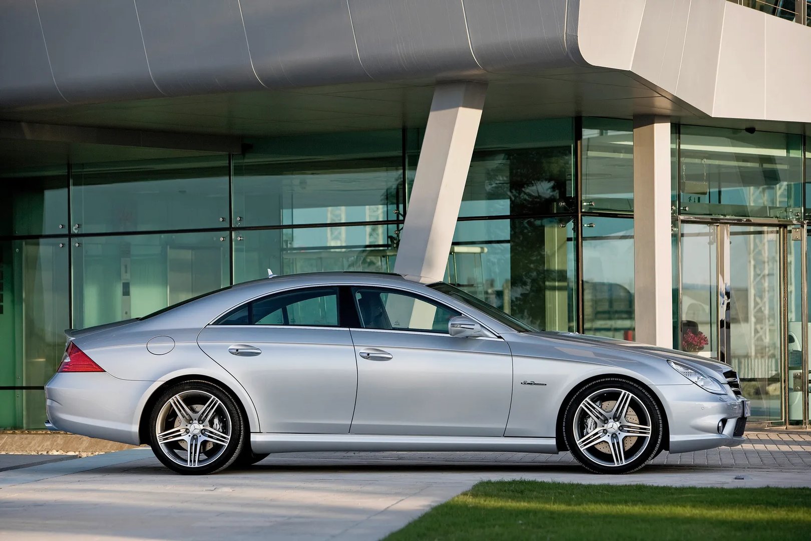 Mercedes_CLS_AMG_1_generation_restyling__Sedan__4.jpg