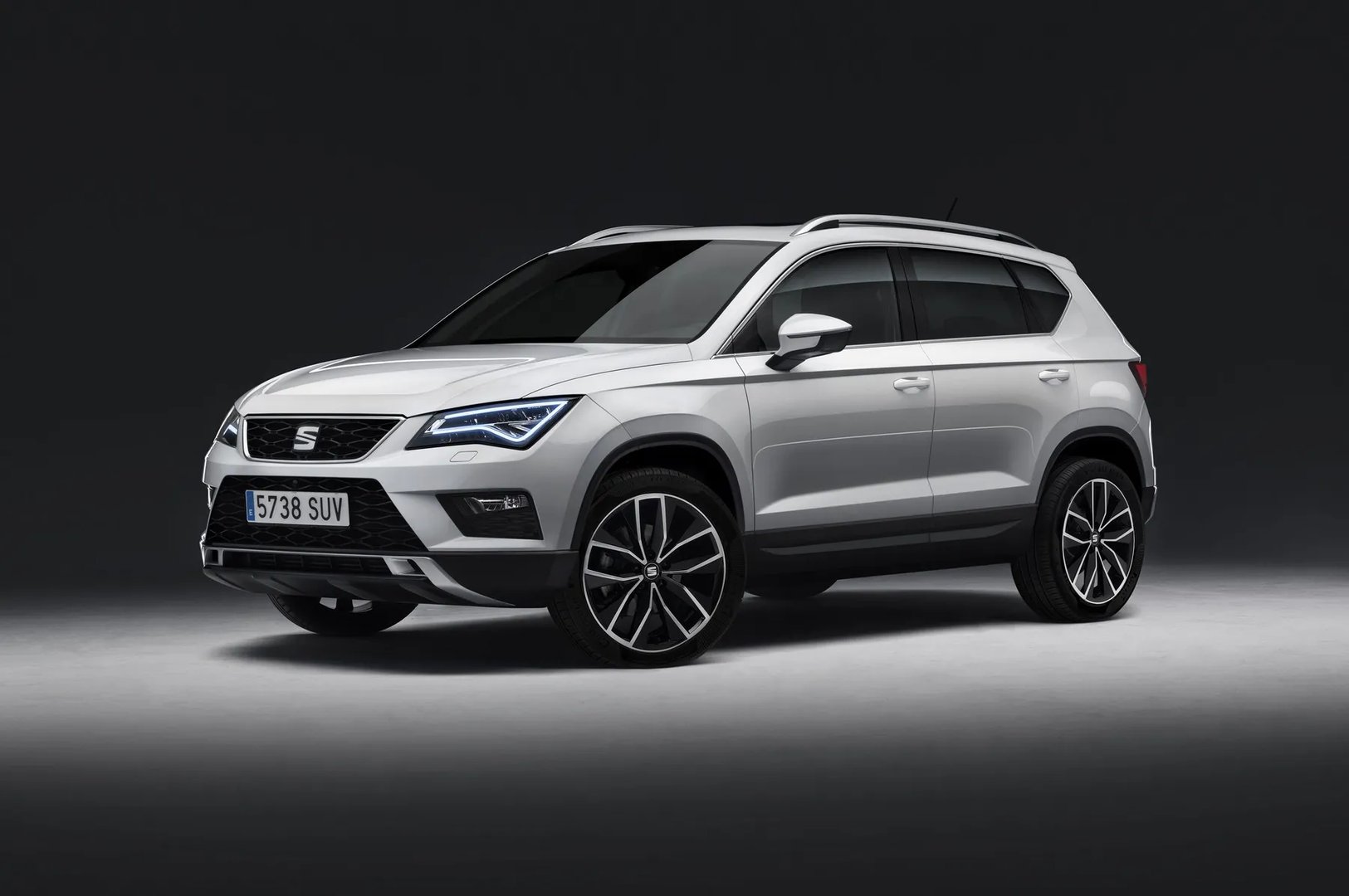 SEAT_Ateca_1_generation__SUV_5-doors__4.jpg