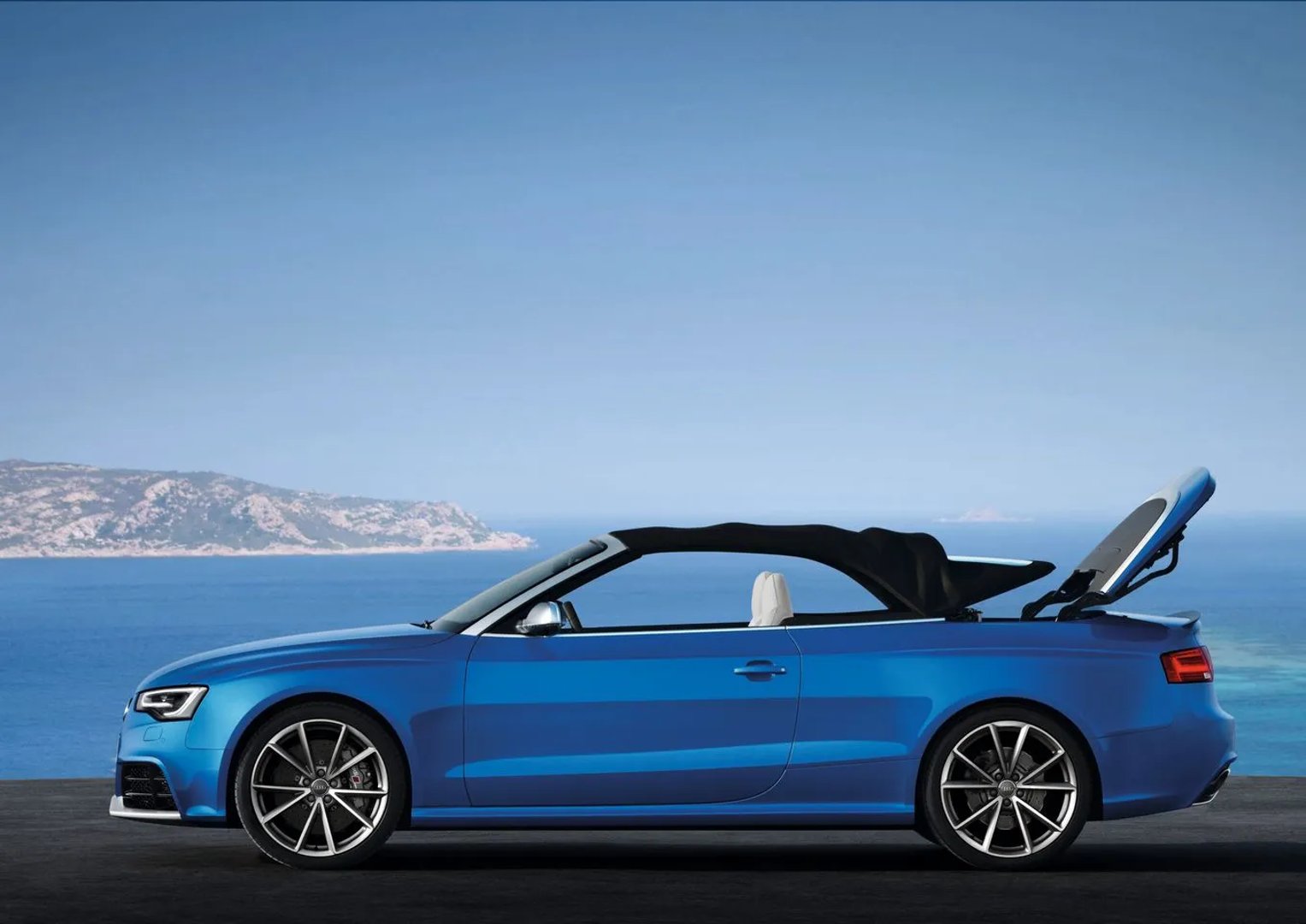 Audi_RS5_1_generation__Cabrio__5.jpg