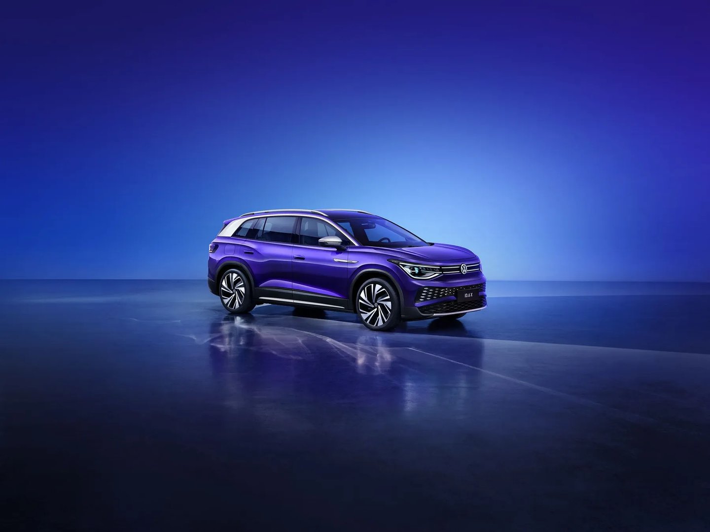 Volkswagen_ID.6_1_generation__SUV_5-doors__7.jpg