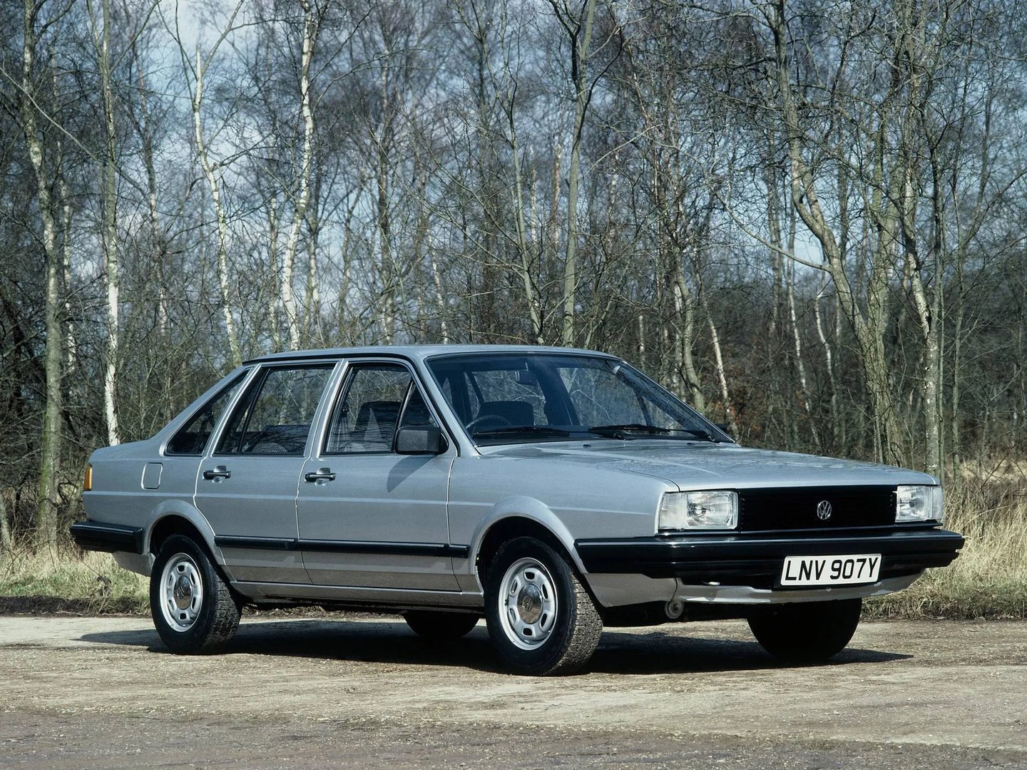 Volkswagen_Santana_1_generation__Sedan__3.jpg