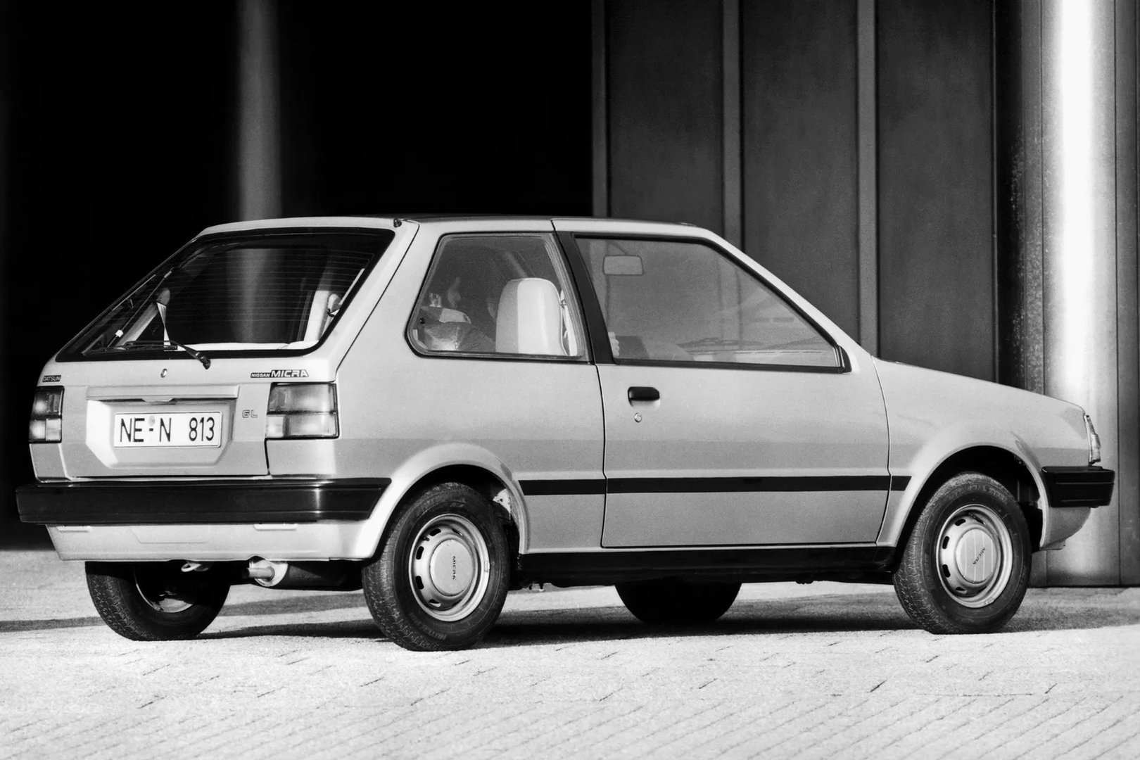 Nissan_Micra_1_generation__Mini_3-doors__10.jpg
