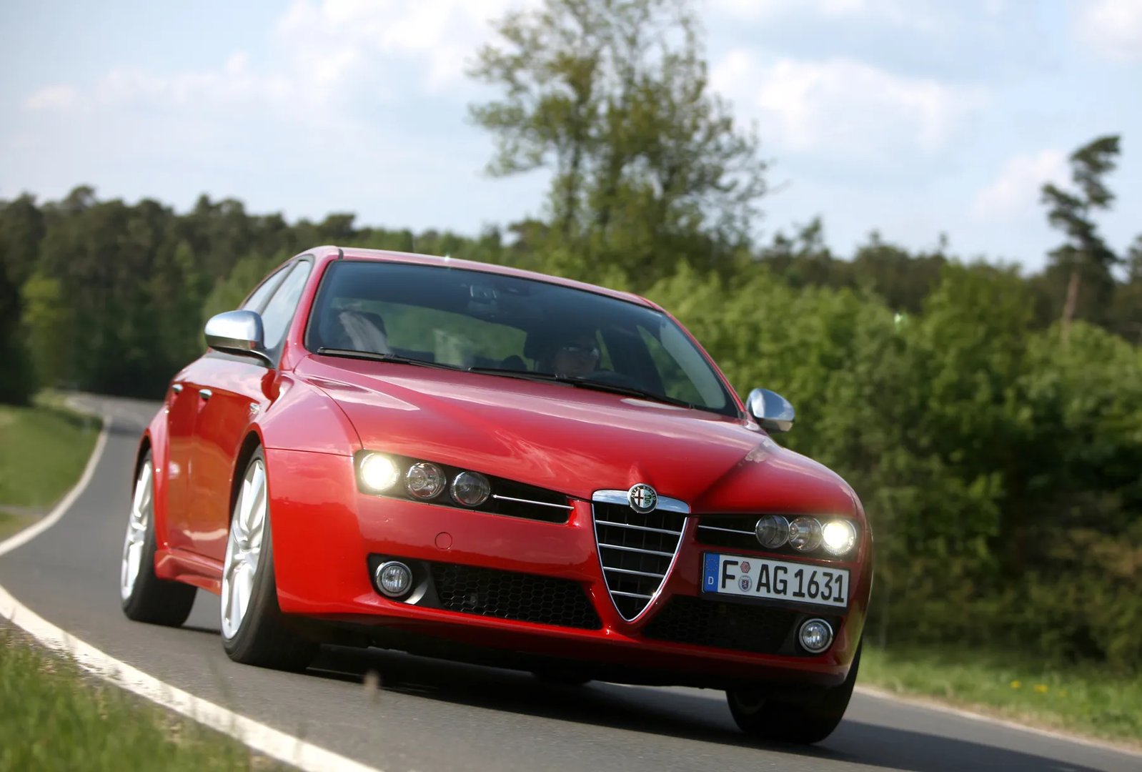 Alfa Romeo_159_1_generation__Sedan__5.jpg