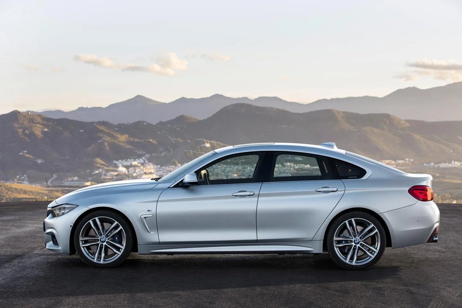 BMW_4_series_1_generation_restyling__Liftback__1.jpg