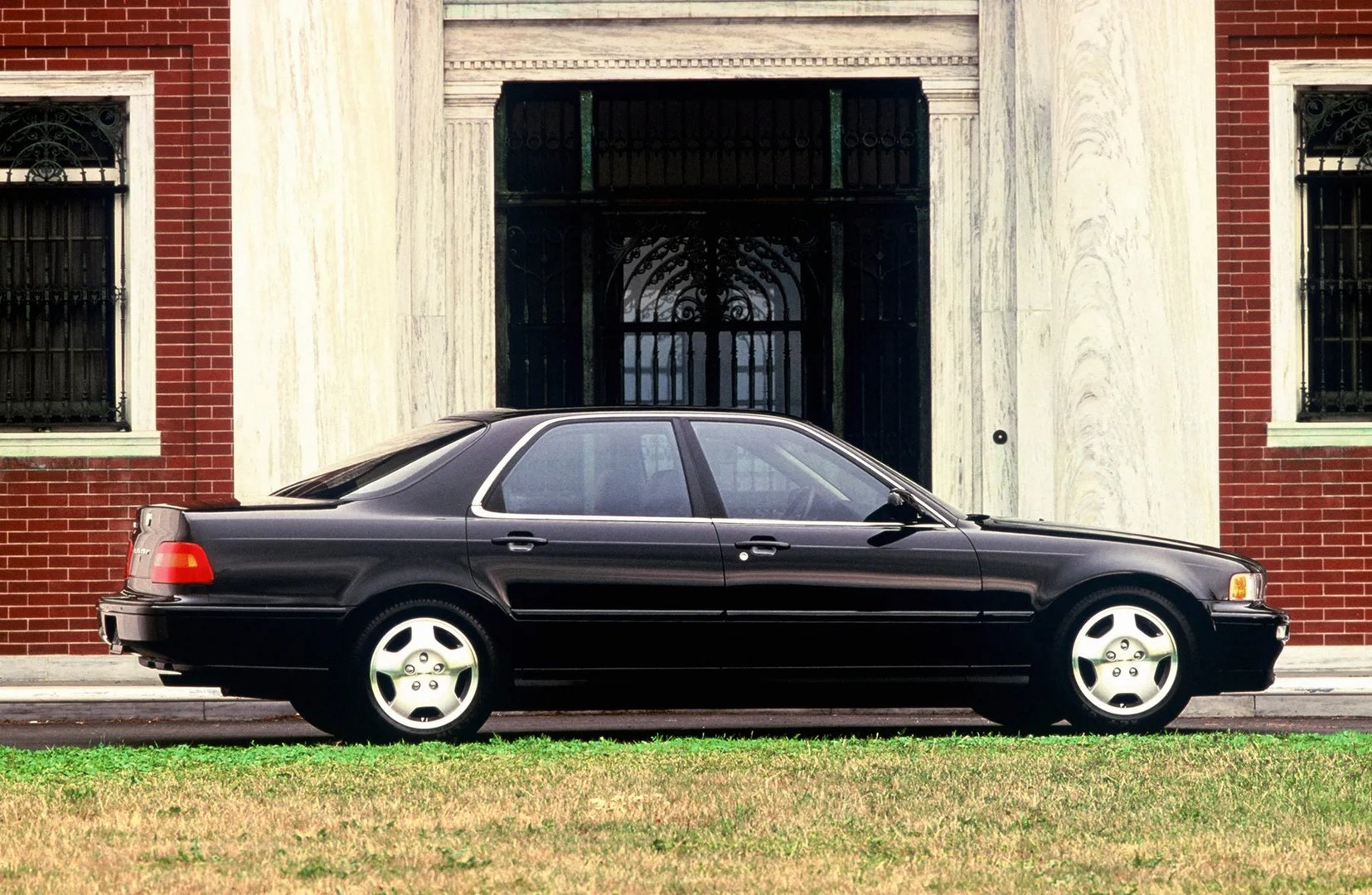 Acura_Legend_2_generation__Sedan__13.jpg