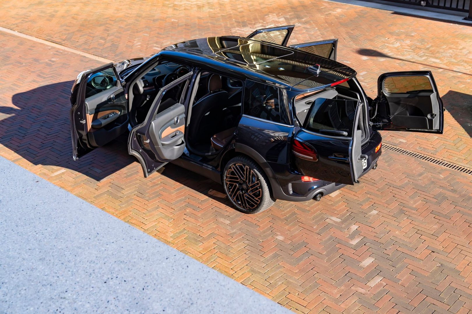 mini_Clubman_2_generation_restyling__Estate_5-door__64.jpg