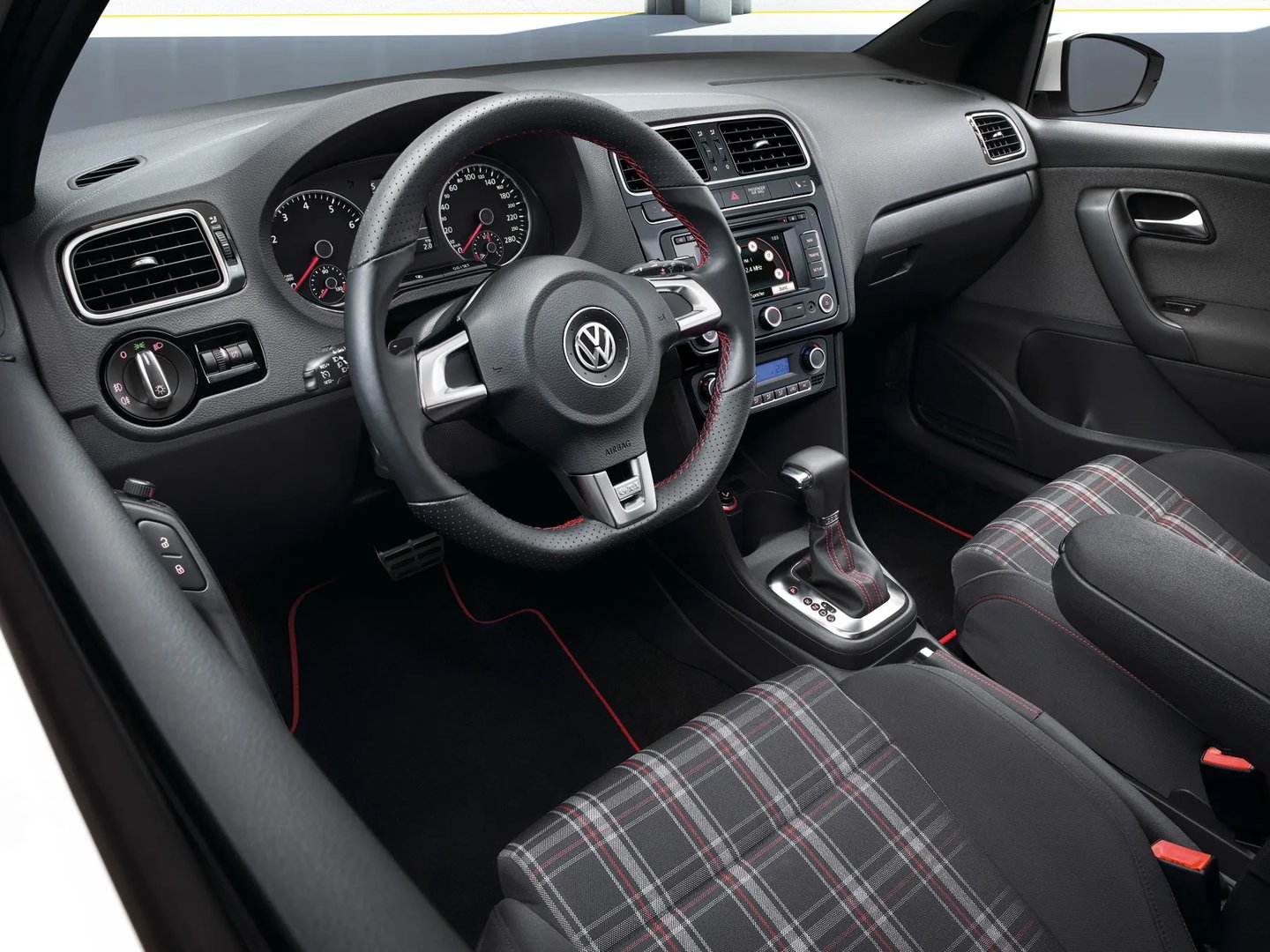 Volkswagen_Polo_GTI_5_generation__Mini_3-doors__13.jpg