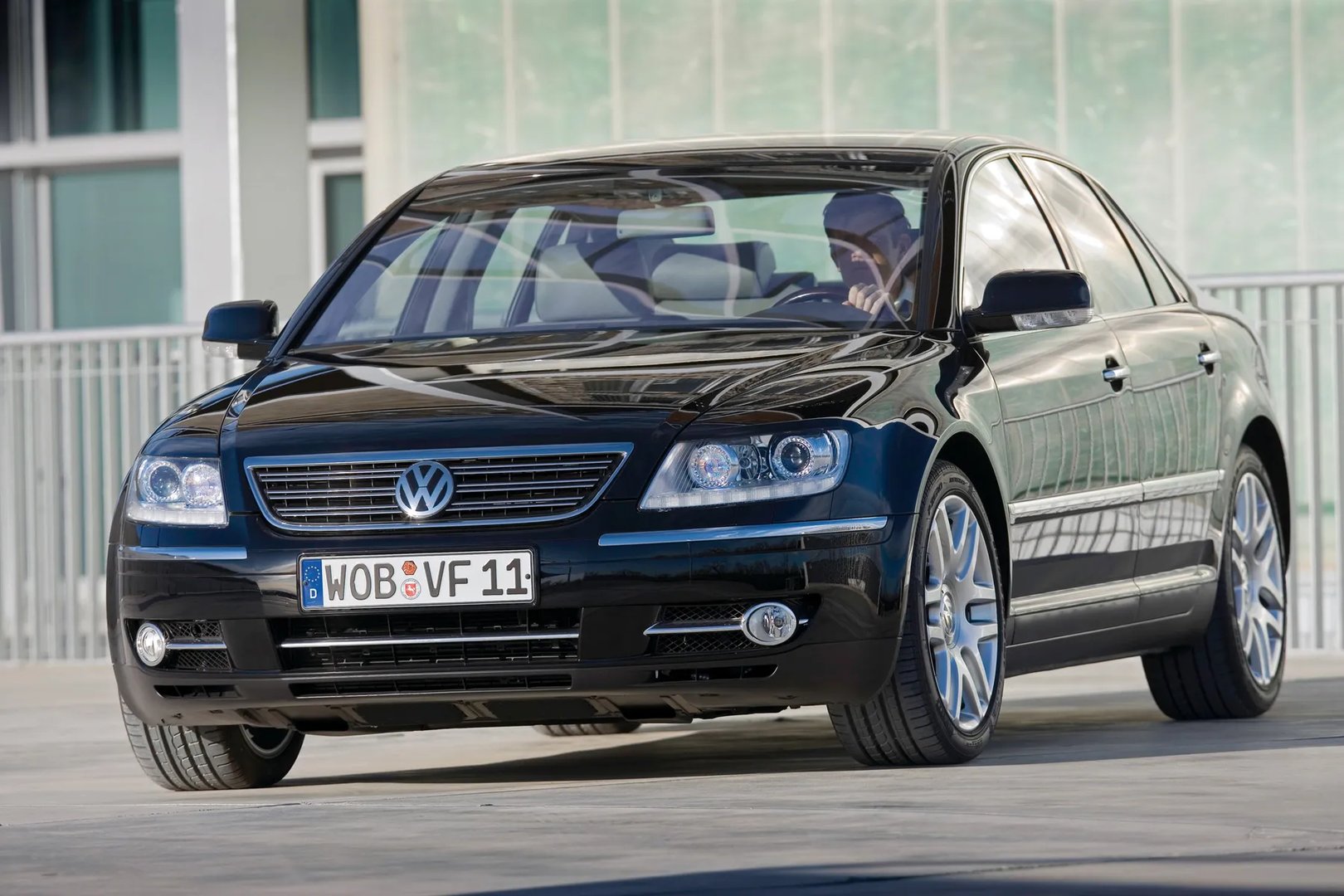 3D2  Sedan