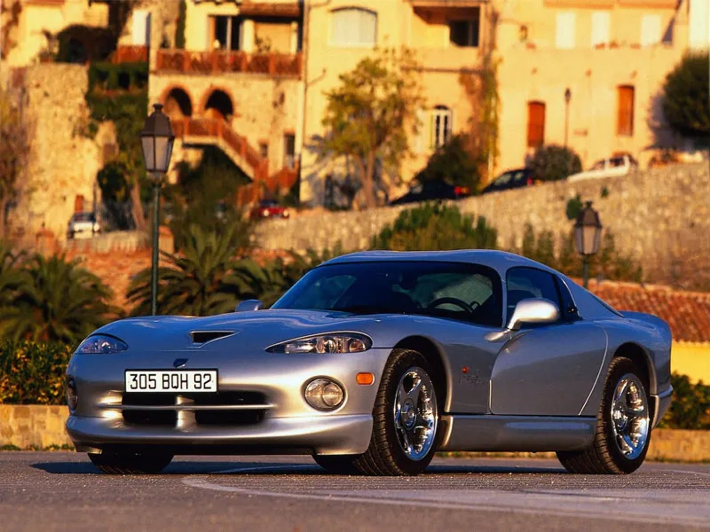 Chrysler_Viper_1_generation__Coupe__2.jpg