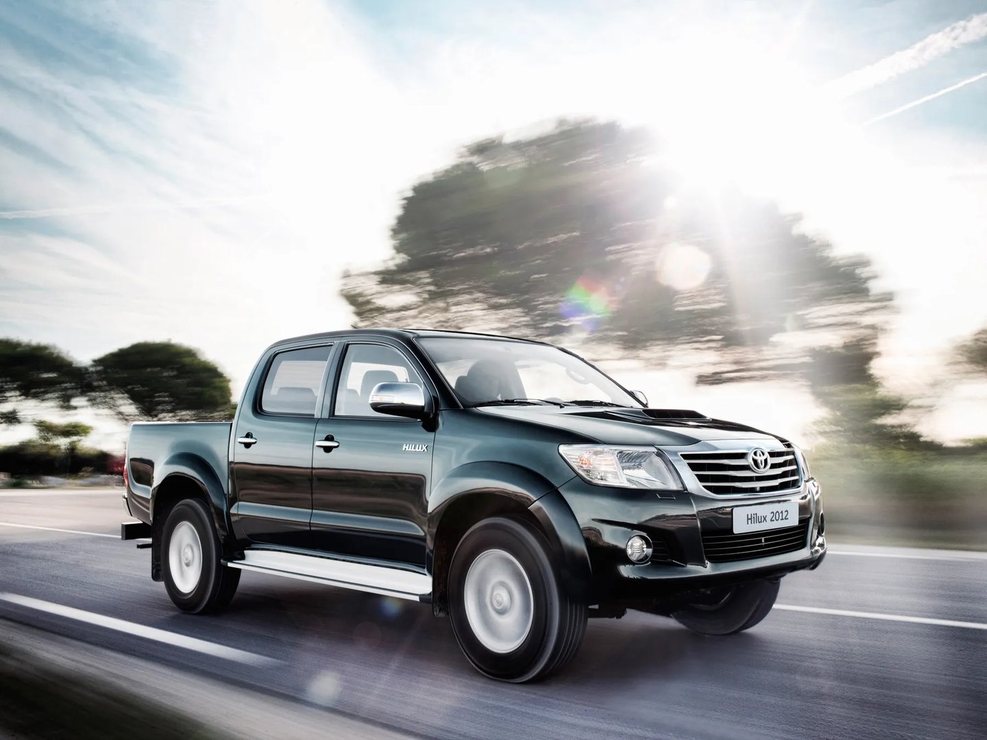 Toyota_Hilux_7_generation_restyling_2__Pickup_double-cab__13.jpg
