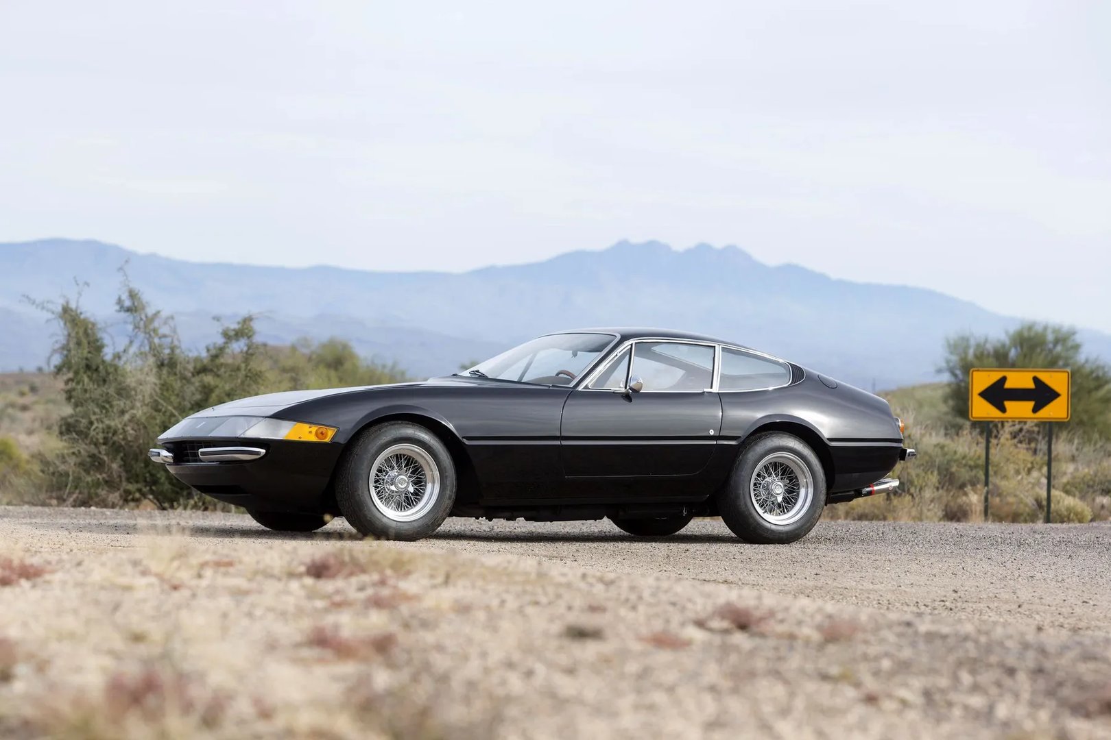 Ferrari_365_GTS_Daytona_1_generation__Coupe__12.jpg