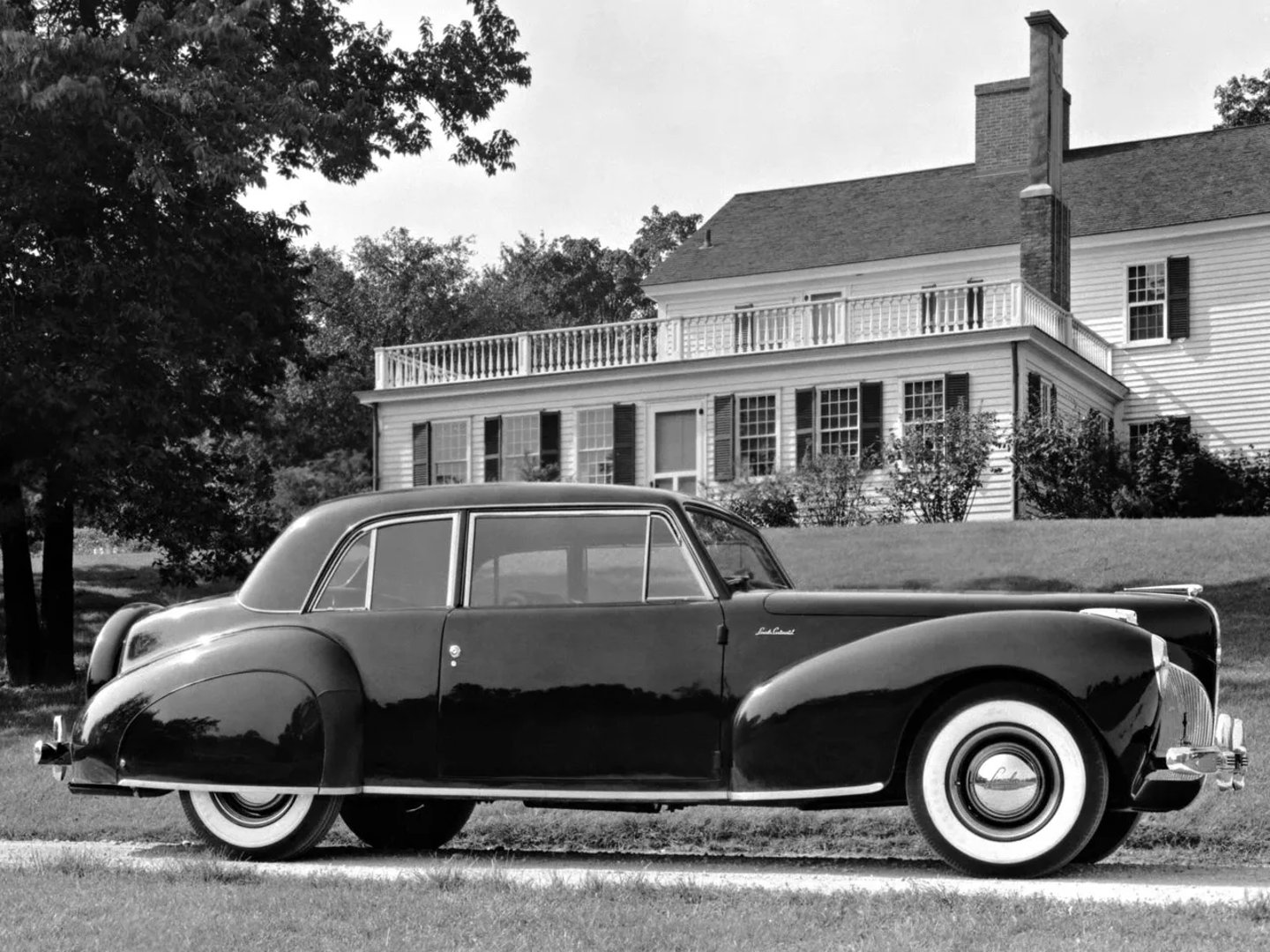 Lincoln_Continental_1_generation__Coupe__6.jpg