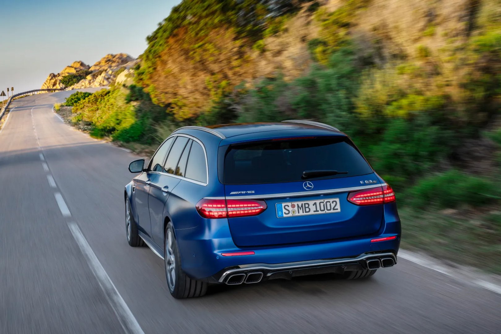 Mercedes_E-Class_AMG_5_generation_restyling__Estate_5-door__3.jpg