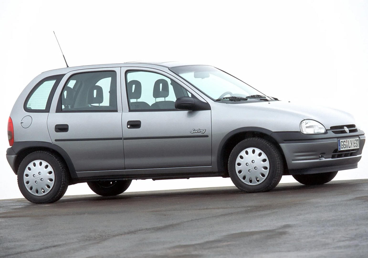Opel_Corsa_2_generation__Mini_5-doors__9.jpg