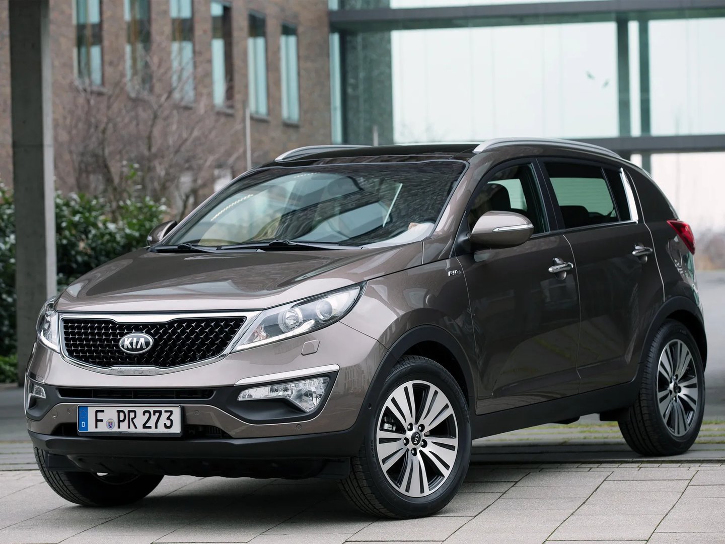 3 generation, restyling 