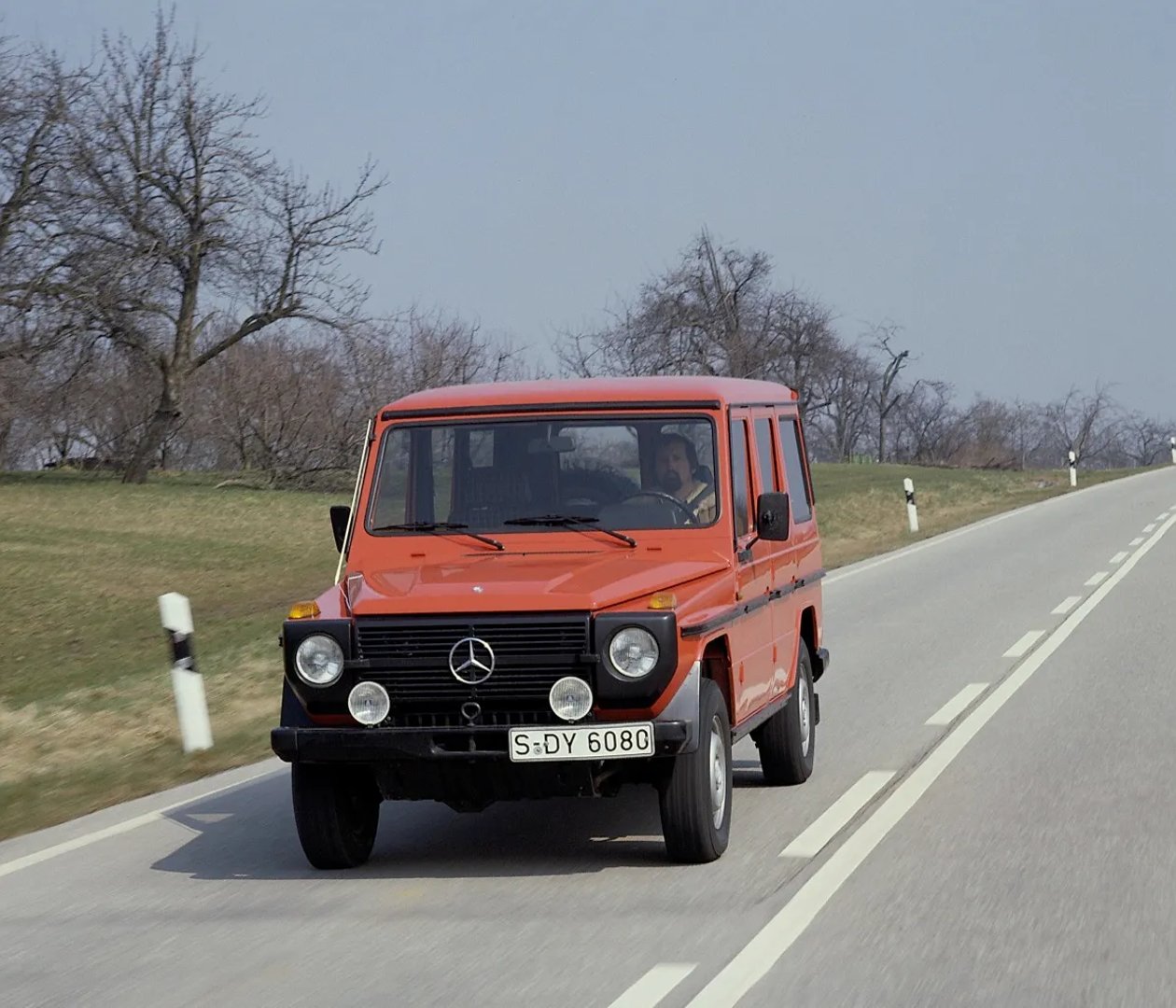 Mercedes_G-Class_1_generation__SUV_5-doors__9.jpg