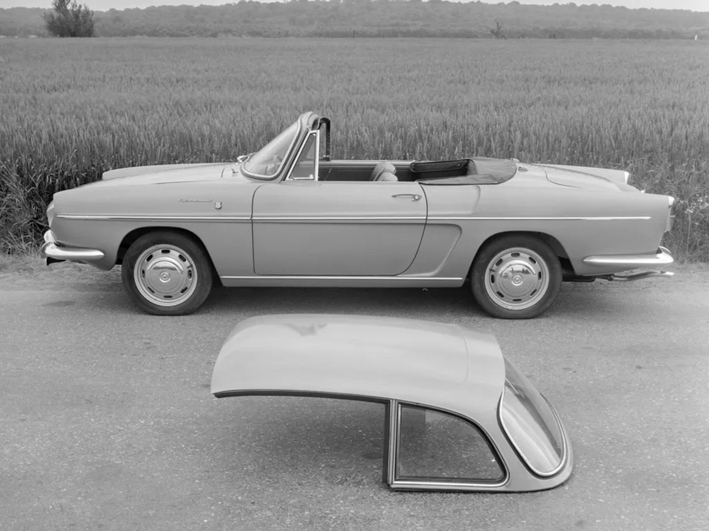 Renault_Caravelle_1_generation__Cabrio__1.jpg