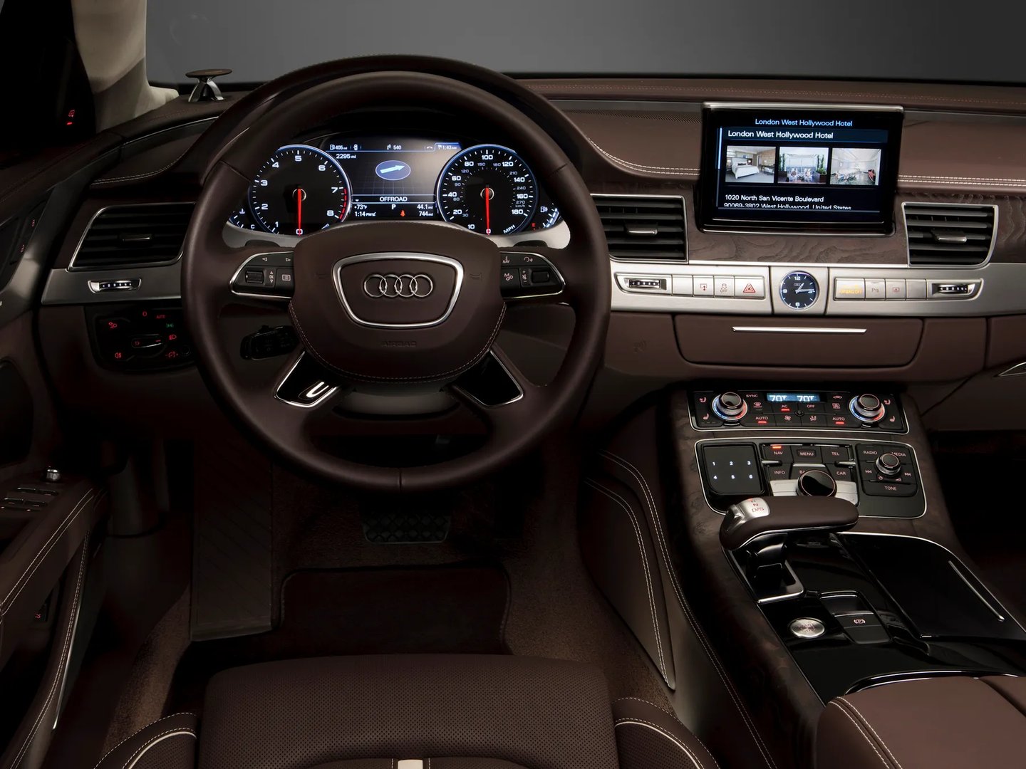 Audi_A8_3_generation__Sedan_Long__8.jpg