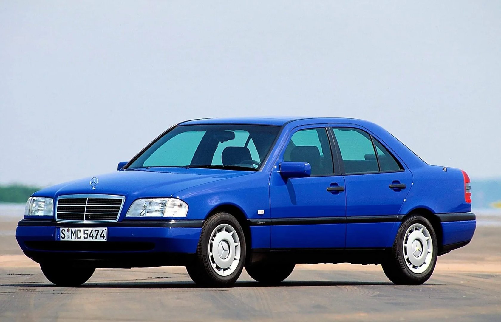 Mercedes_C-Class_1_generation__Sedan__3.jpg
